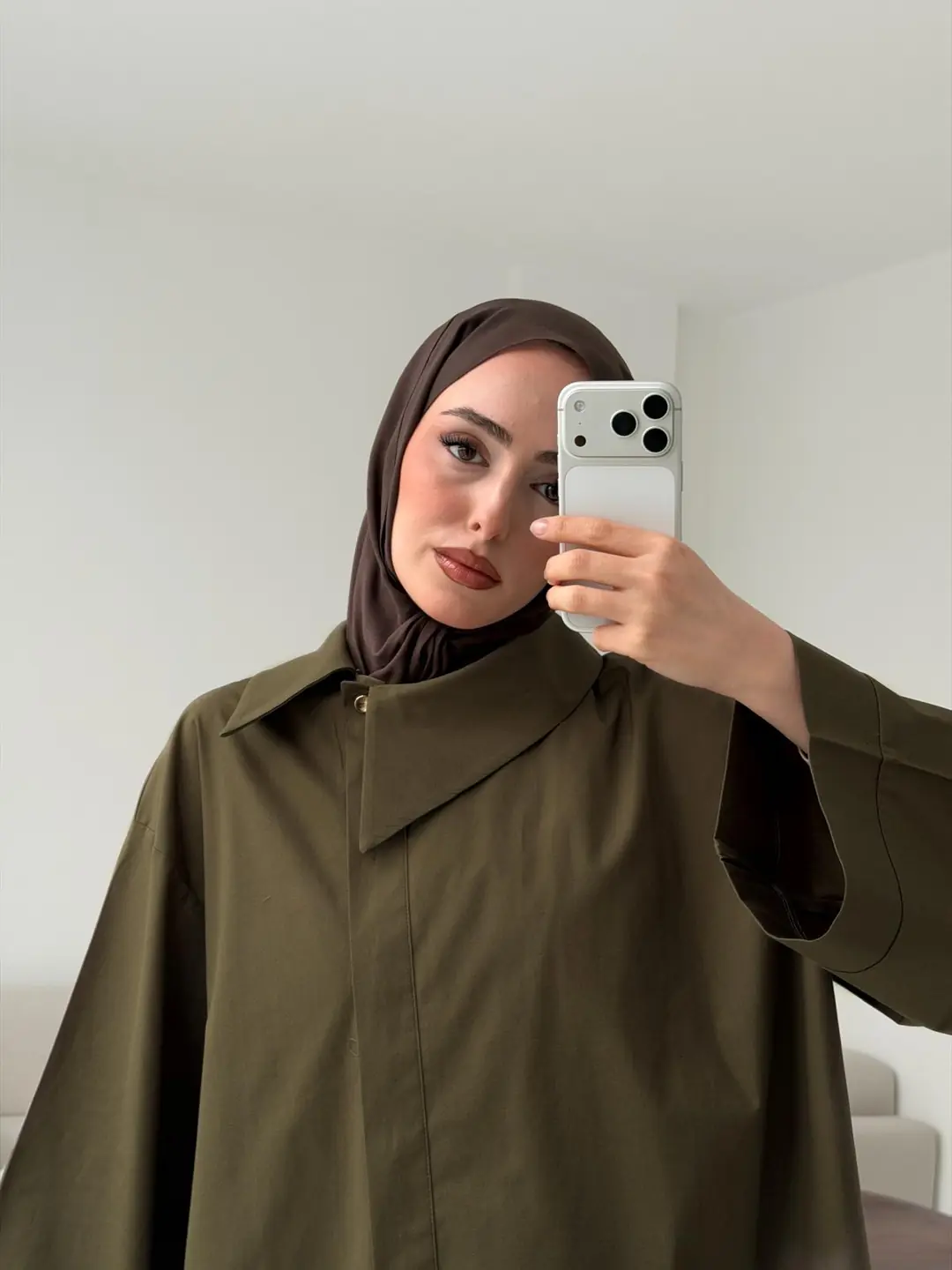 Asimetrik Yaka Oversize Gömlek Haki - Görsel 3