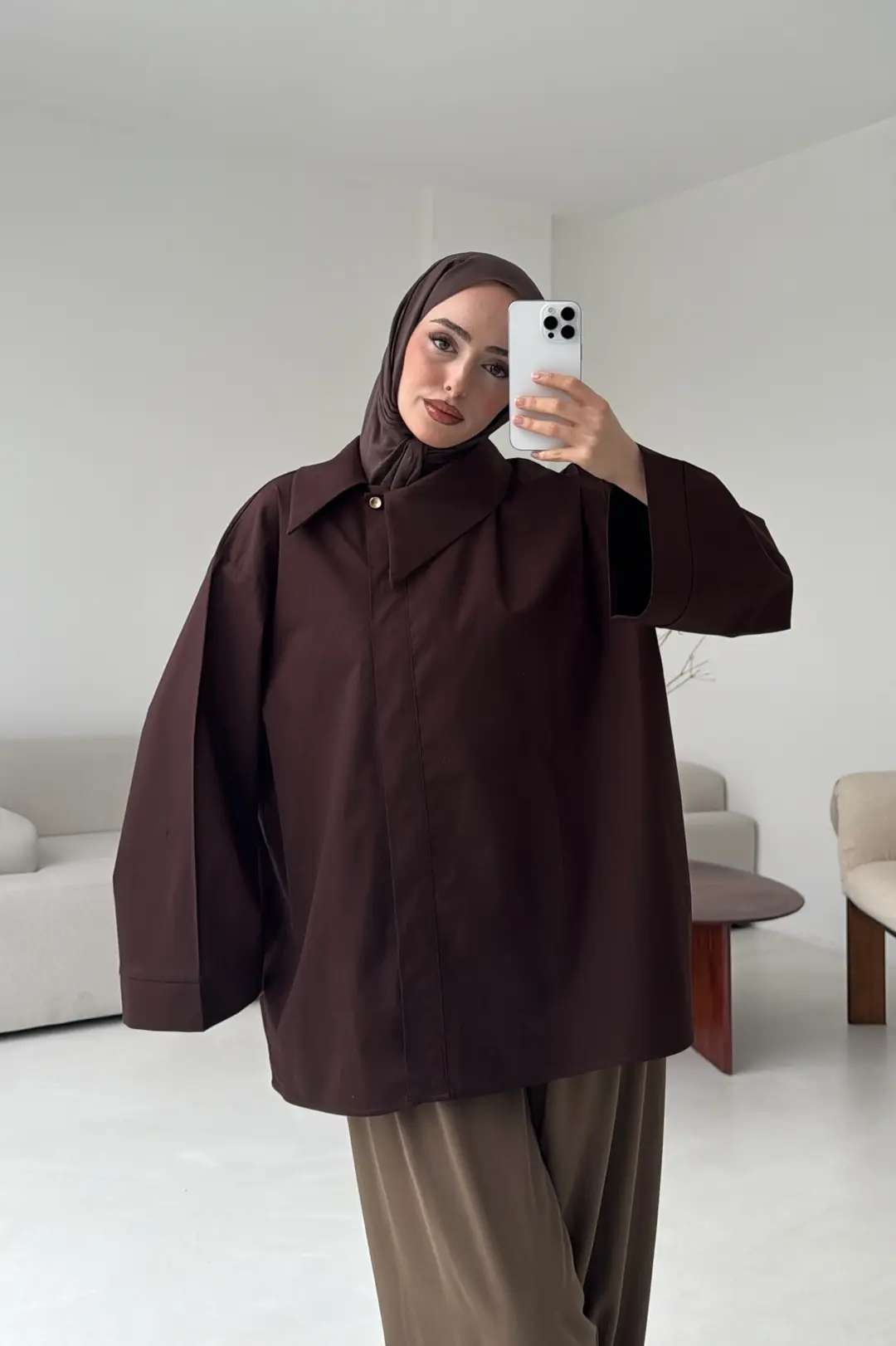 Asimetrik Yaka Oversize Gömlek  Kahve - Görsel 9