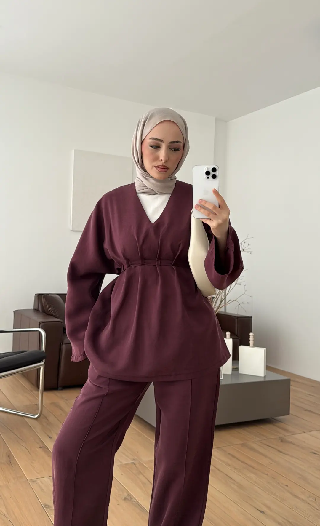 V yaka Pantolon Takım Bordo - Görsel 3