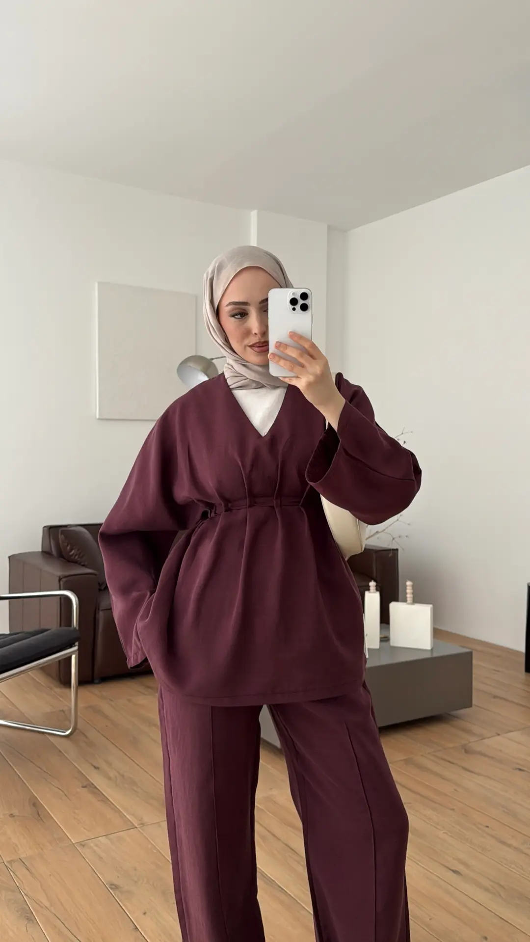 V yaka Pantolon Takım Bordo - Görsel 4