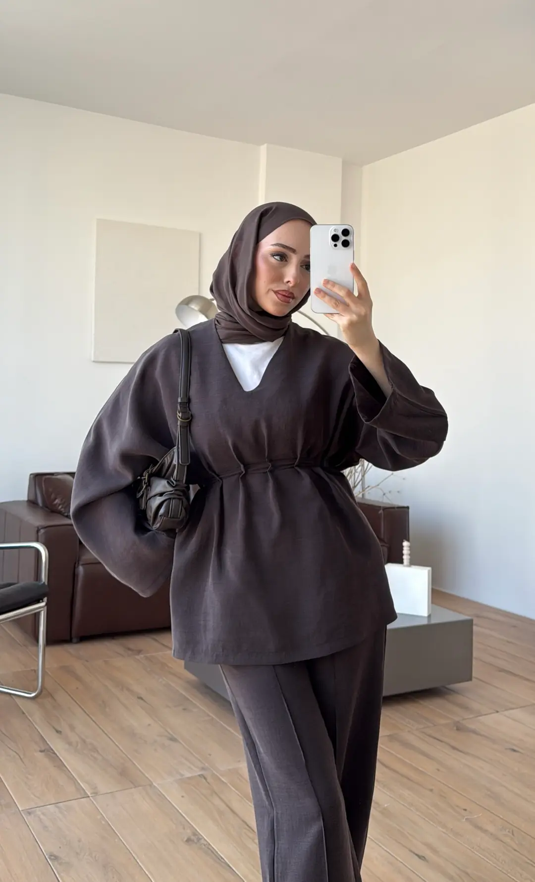 V Yaka Pantolon Takım Kahve - Görsel 5