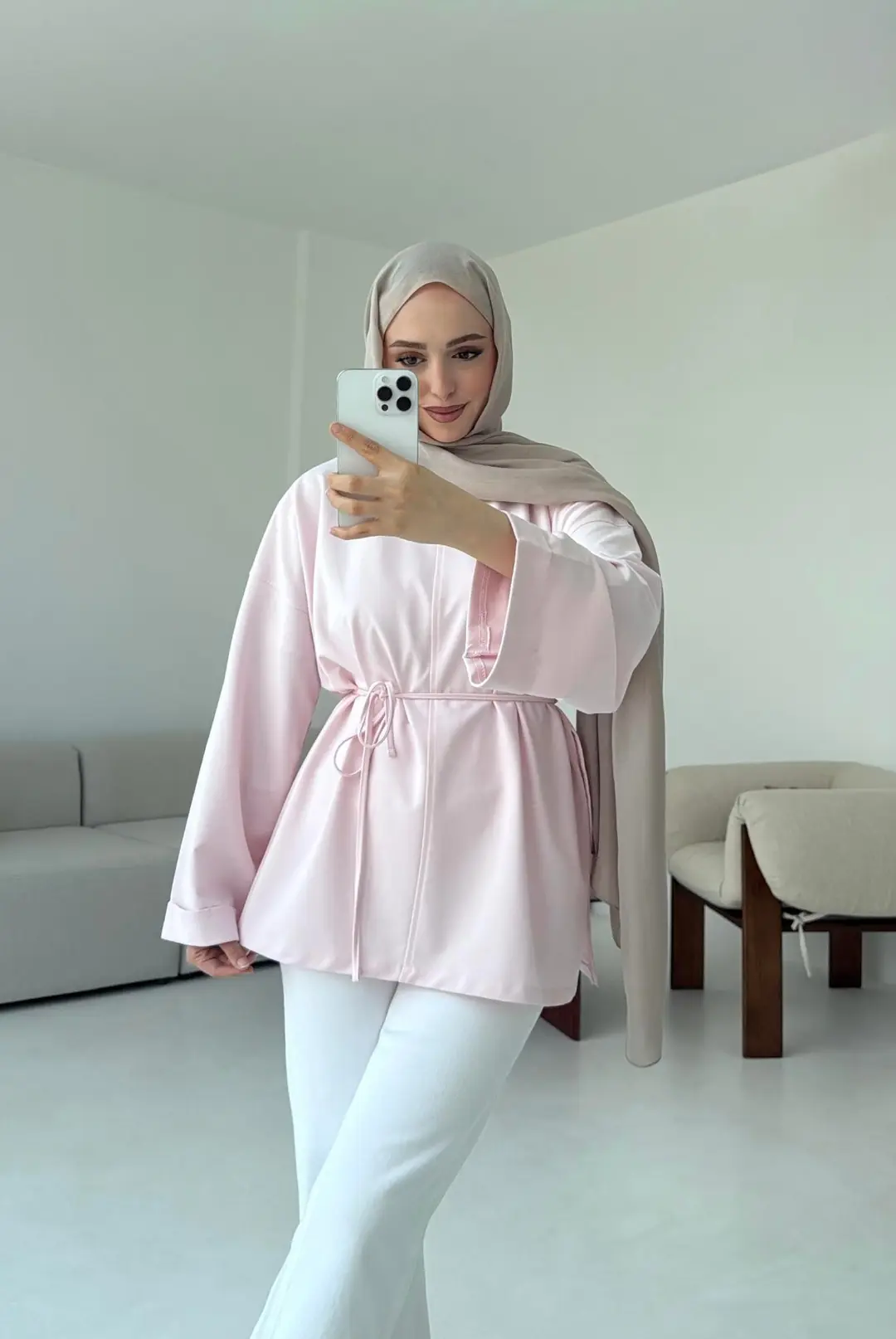 Bağlamalı Yanı Yırtmaç Detay Sweat Pudra - Görsel 3