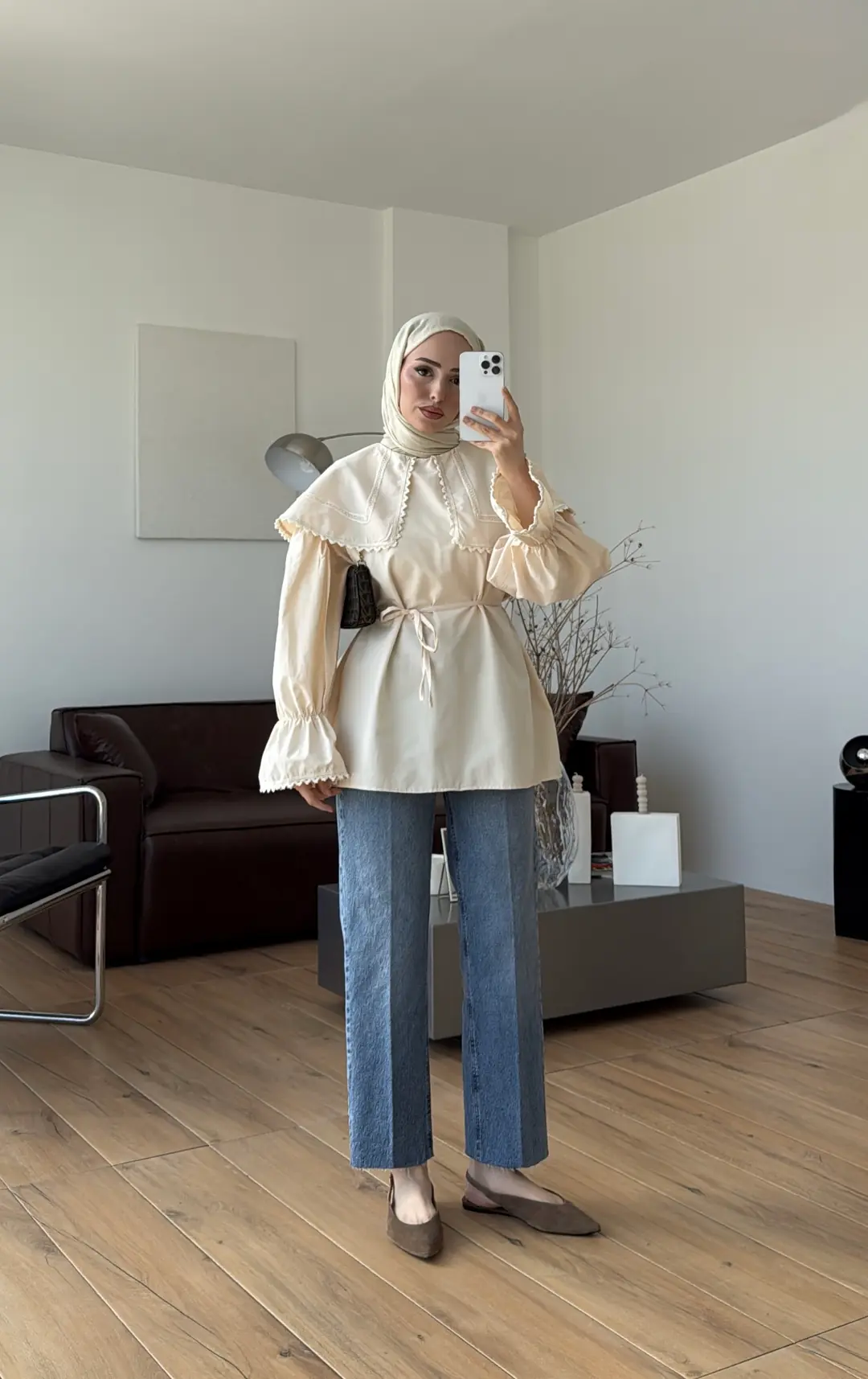 Bebe Yaka Dantel Geçişli Gömlek Krem - Görsel 2