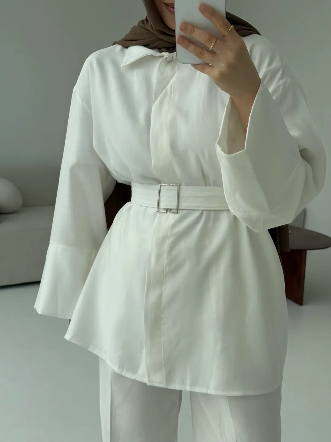 Beyaz Kemerli Takım - Görsel 6