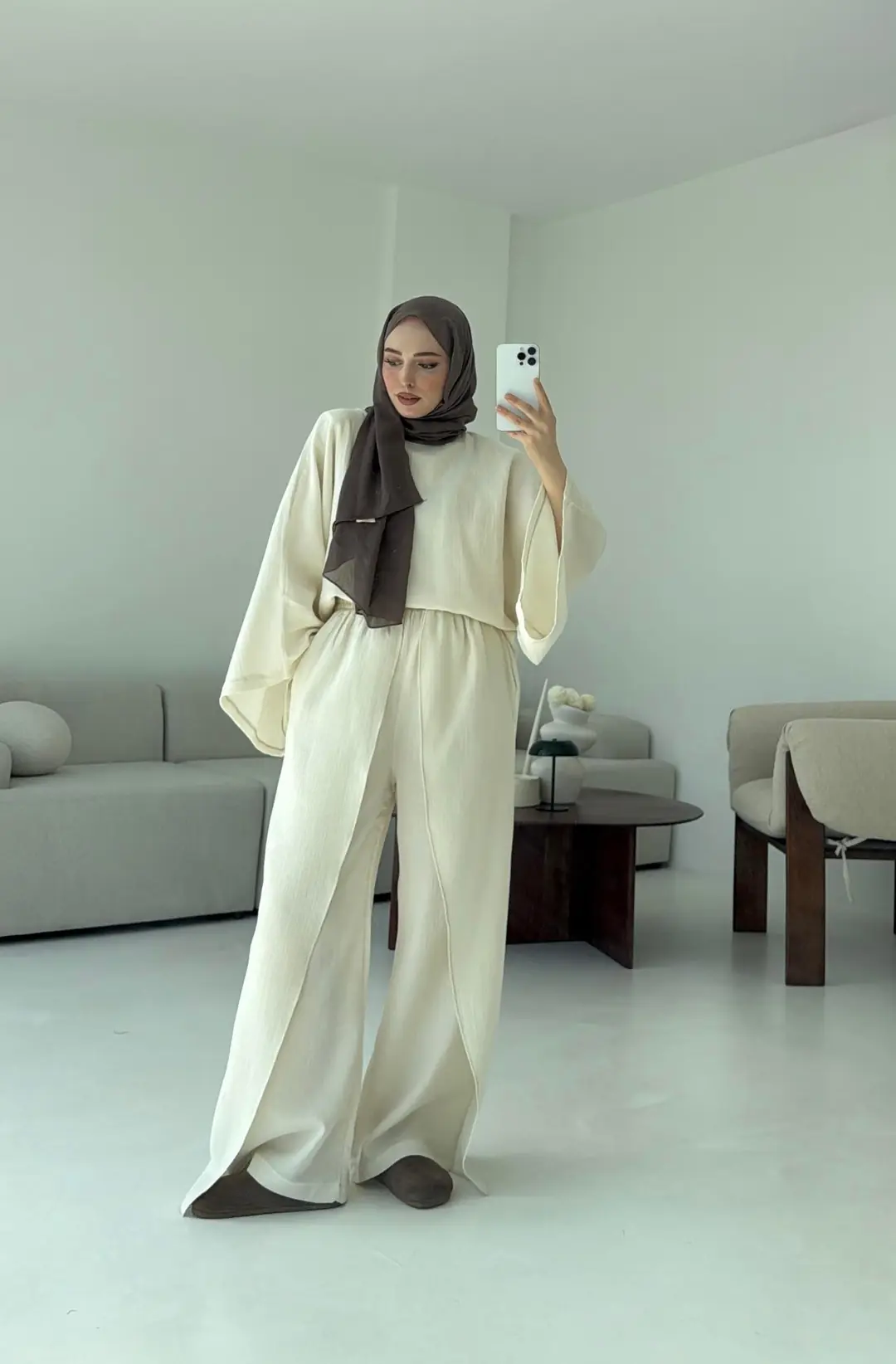 Bluzlu Yarasa Kol Takım Krem - Görsel 3