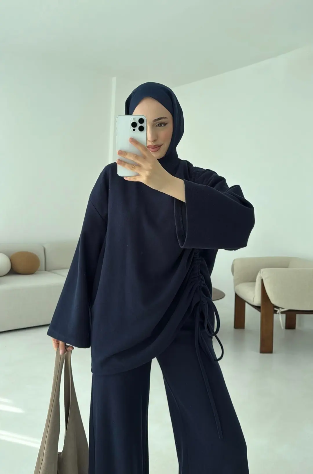 Bluzu Yandan Biyeli Takım Lacivert - Görsel 5