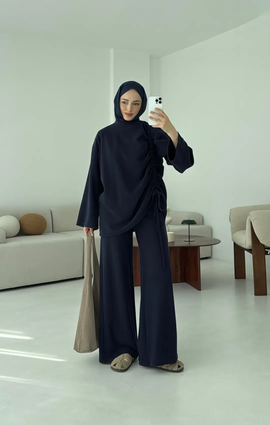 Bluzu Yandan Biyeli Takım Lacivert - Görsel 8