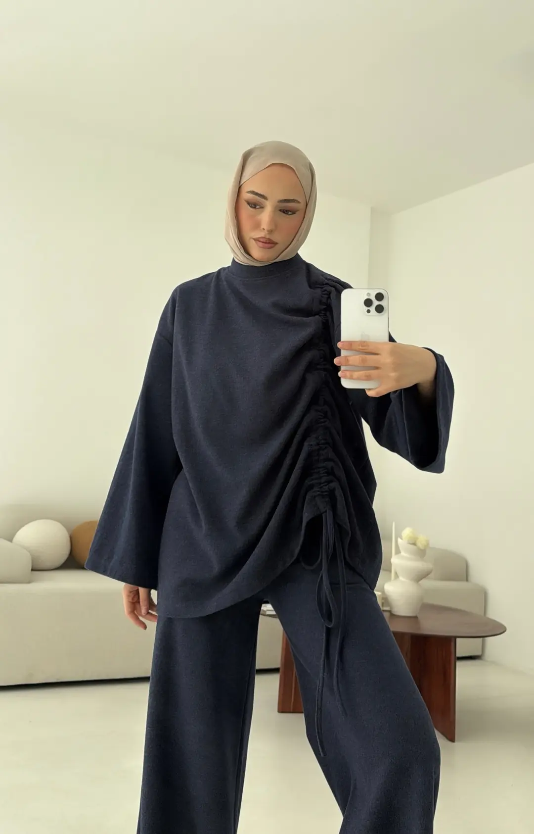 Bluzu Yandan Biyeli Takım Lacivert - Görsel 7