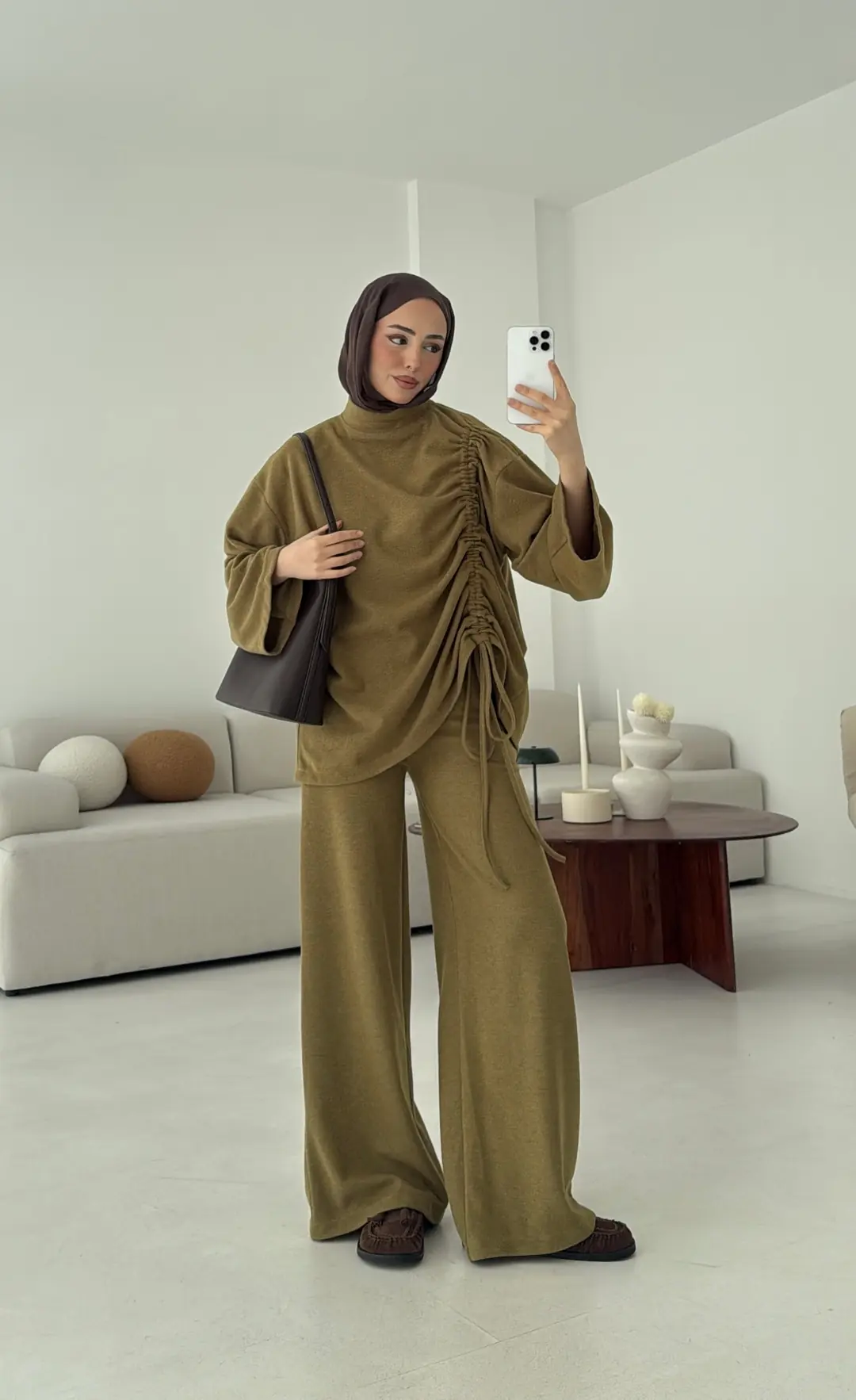 Bluzu Yandan Biyeli Takım  Yağ yeşili