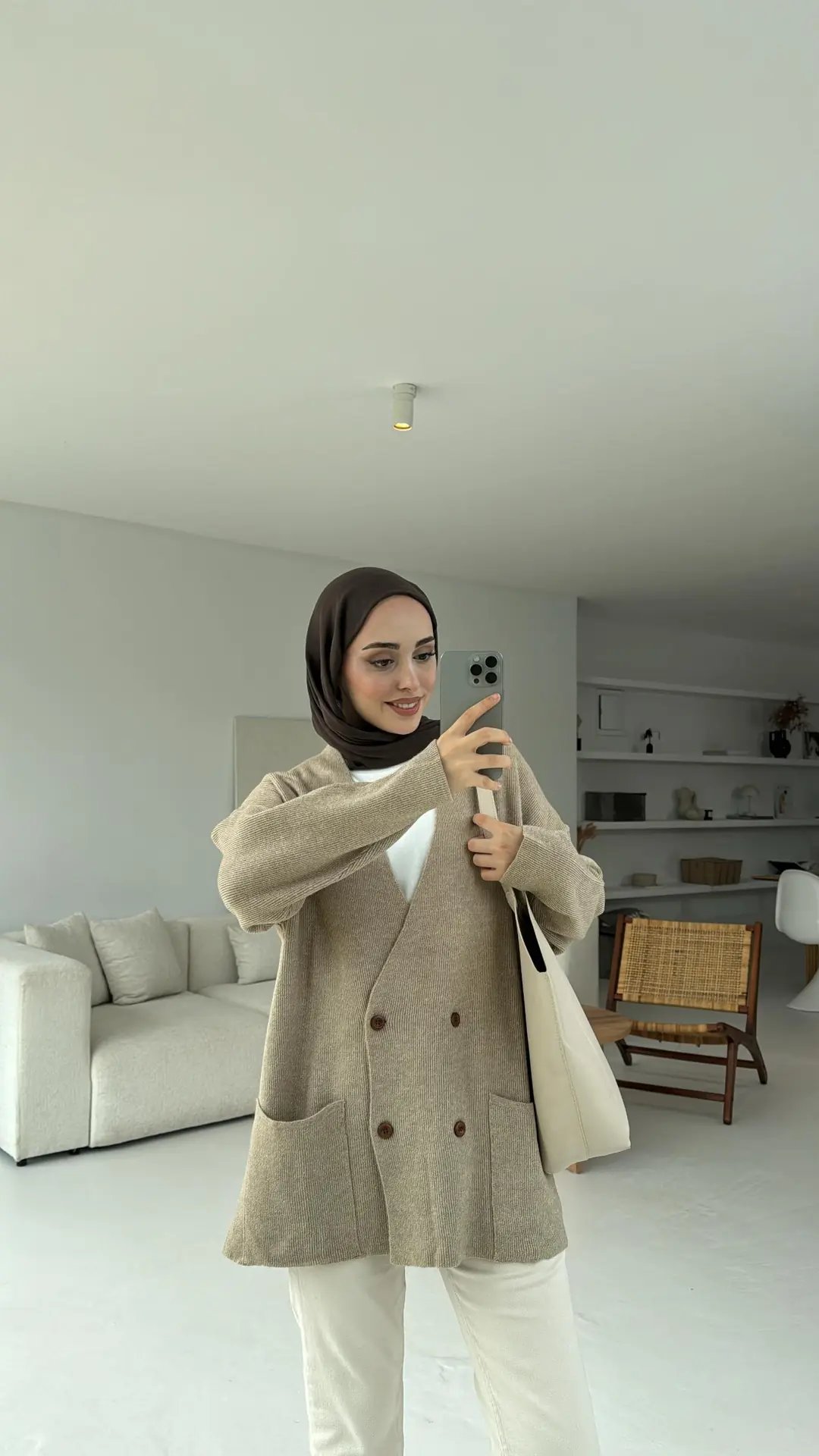 Düğmeli Cepli Triko Hırka Vizon - Görsel 4