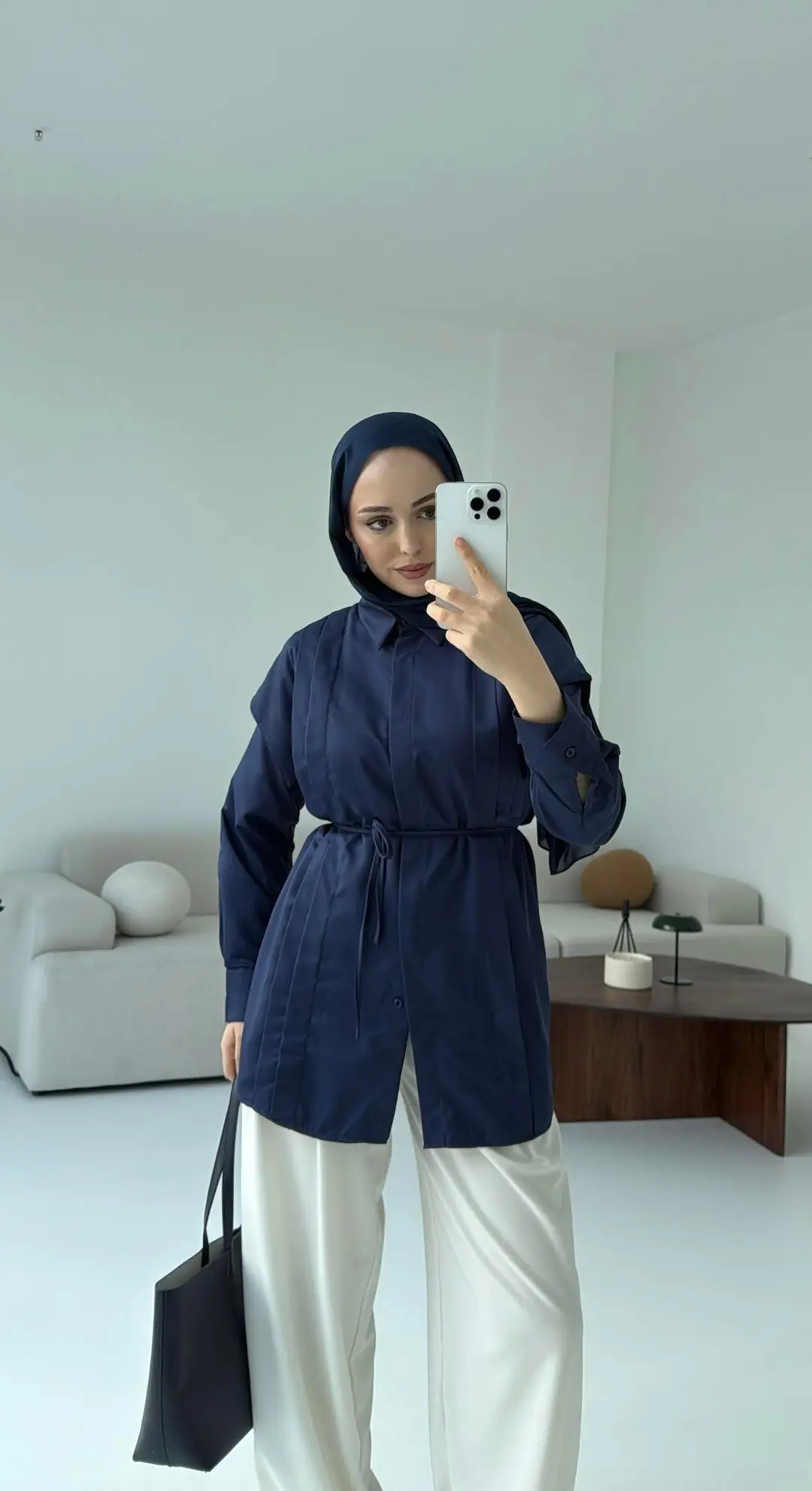 Çift Pileli Saten Bağlamalı Gömlek  Lacivert - Görsel 2