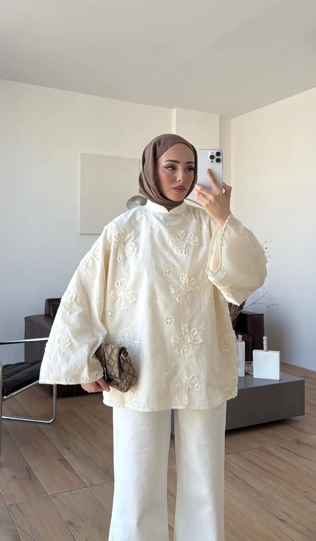 Dantelli Hakim Yaka Bluz Krem - Görsel 9