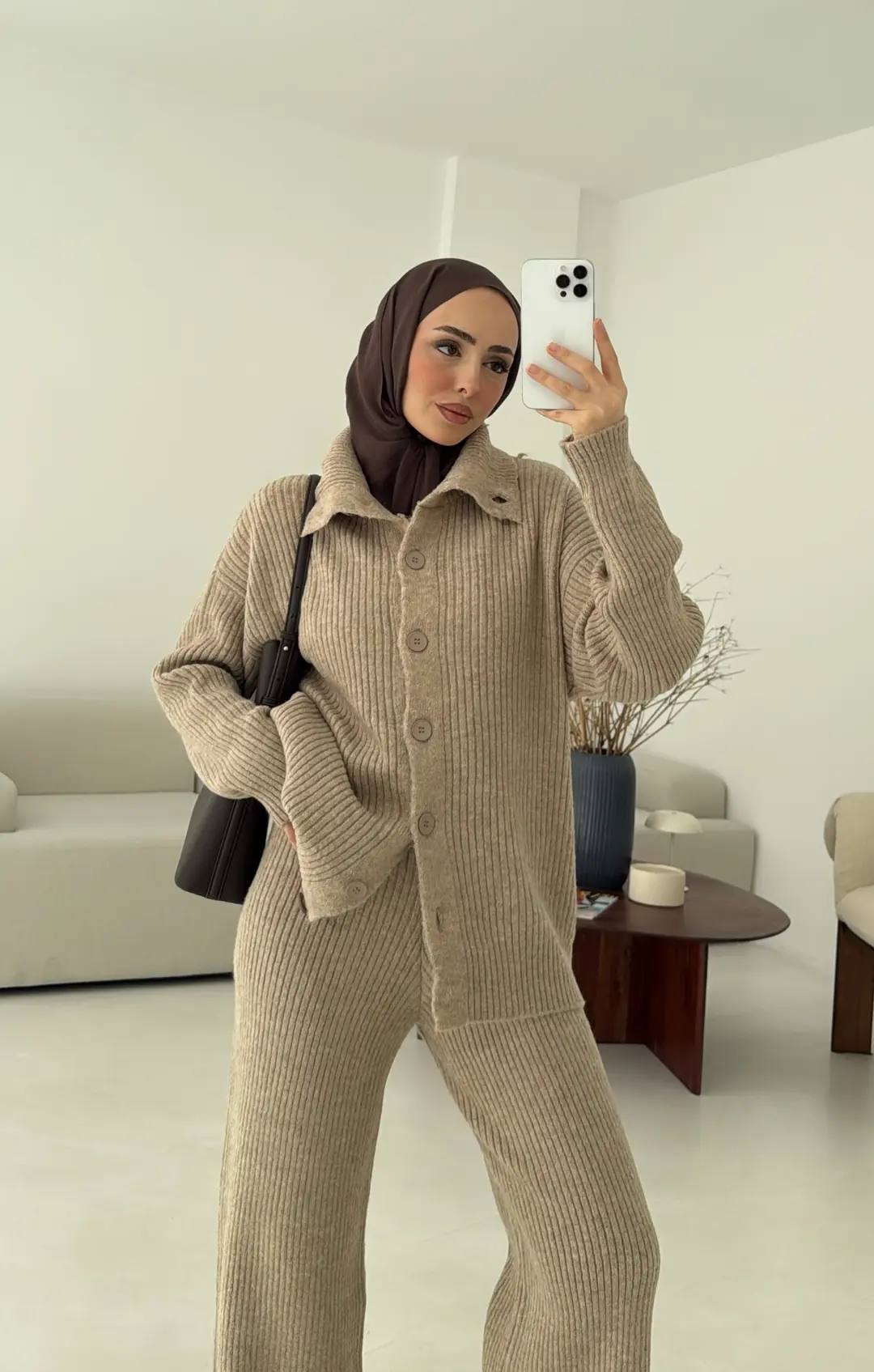 Dik Yaka Düğmeli Triko Takım Bej - Görsel 5