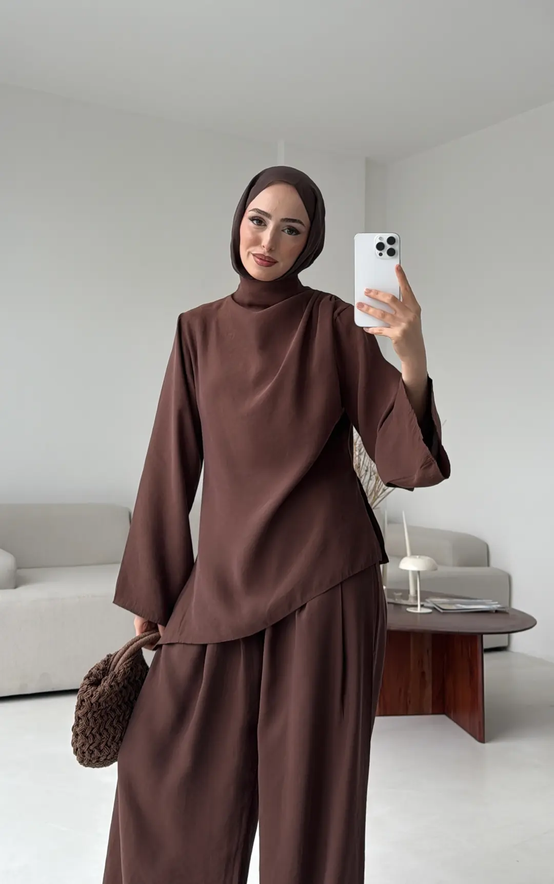 Drape Yaka Asimetrik Kesim Takım Kahve - Görsel 2