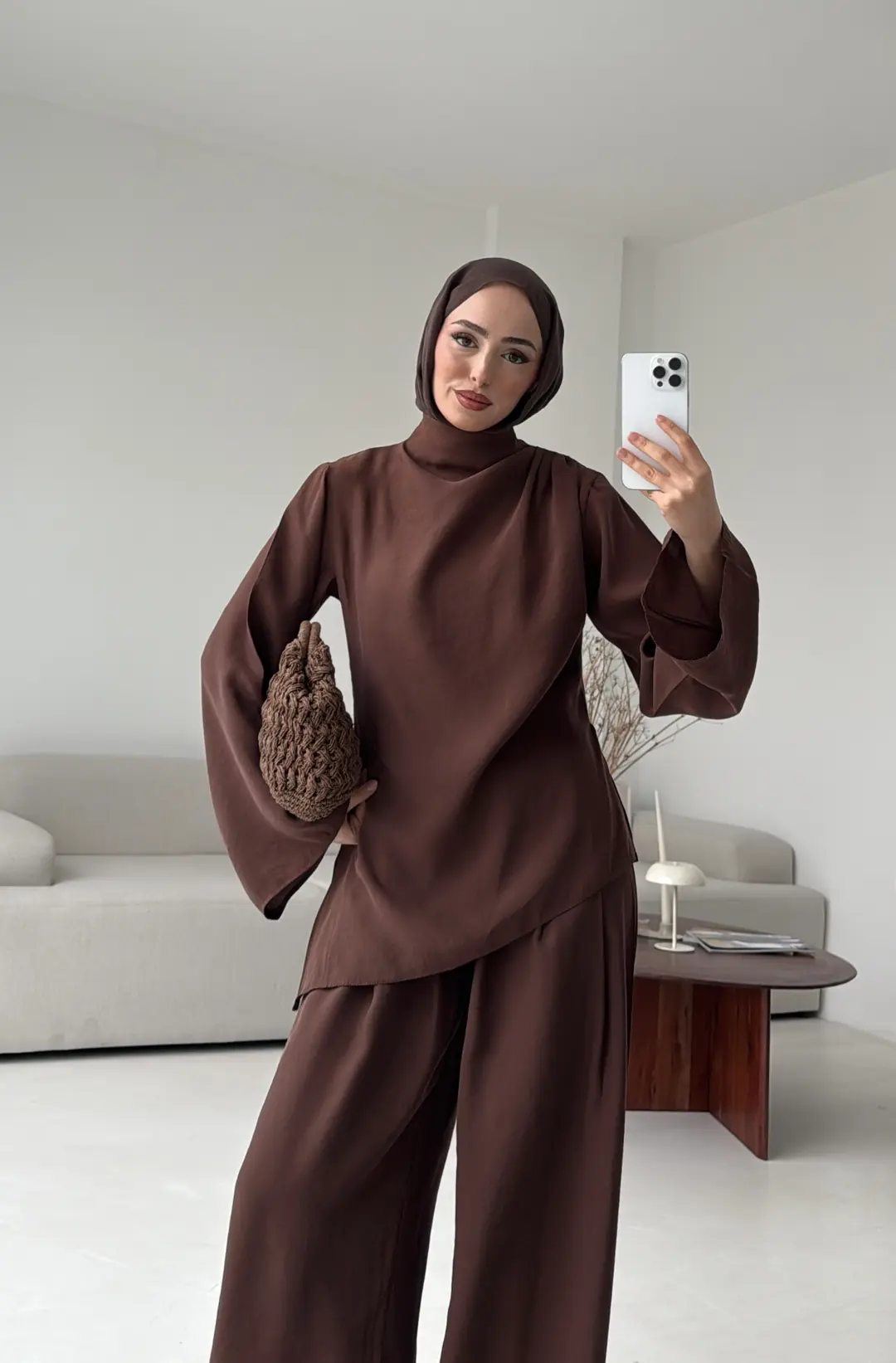 Drape Yaka Asimetrik Kesim Takım Kahve - Görsel 6