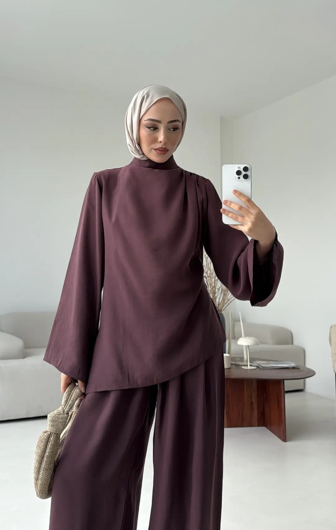 Drape Yaka Asimetrik Kesim Takım Mürdüm - Görsel 6