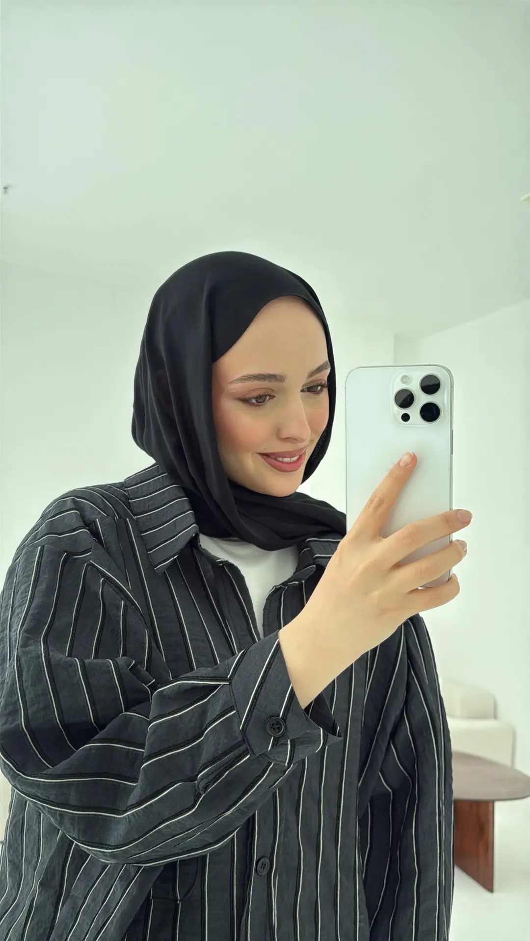 Düşük Omuz Çizgili Gömlek Siyah - Görsel 2