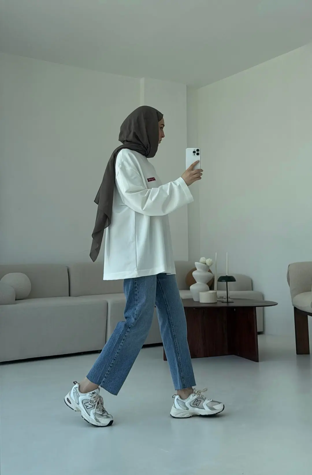 Etiket Baskılı  Sweatshirt Beyaz - Görsel 5