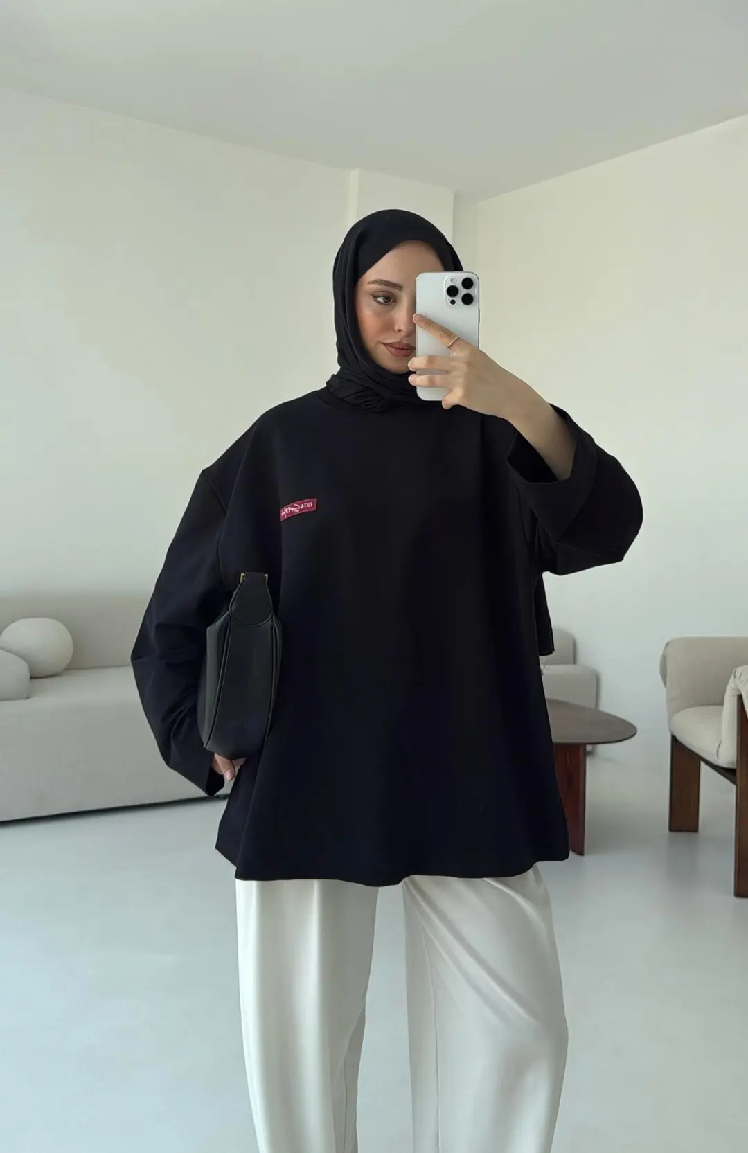 Etiket Baskılı  Sweatshirt Siyah - Görsel 4