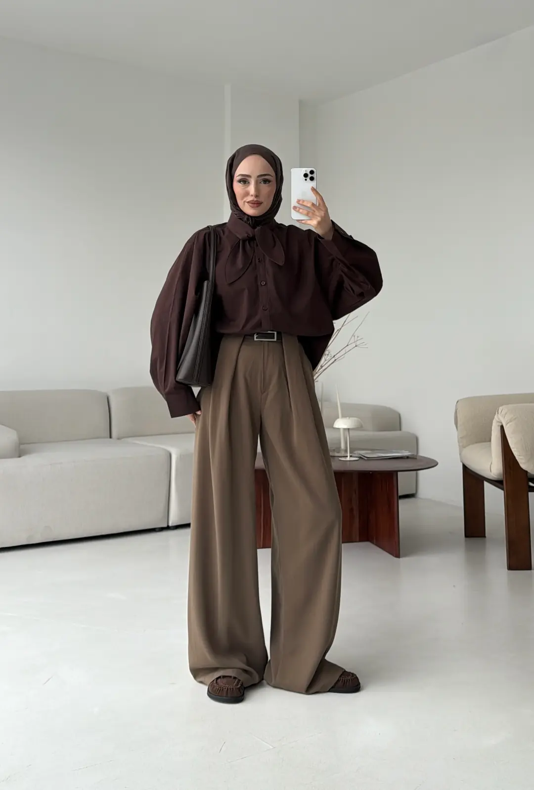 Fular Detay Gömlek Kahve