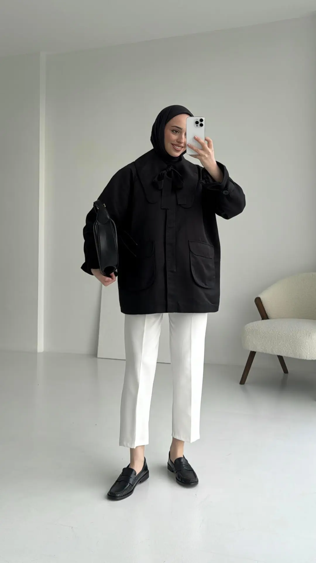 Astarlı Siyah Trençkot - Görsel 3