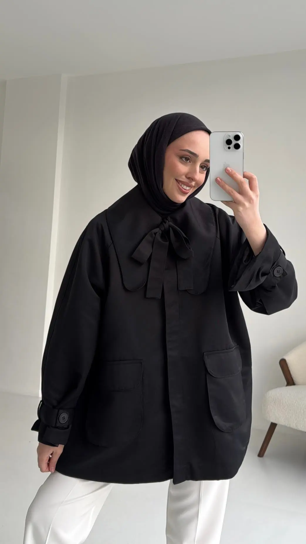 Astarlı Siyah Trençkot - Görsel 4