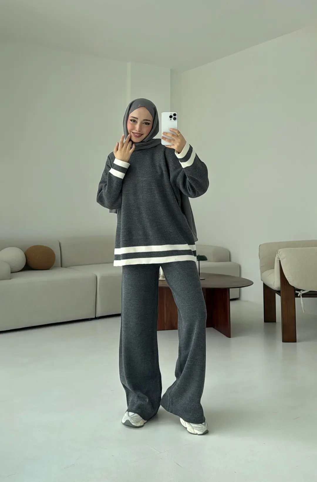 Gri/Ekru Çizgi Triko Takım