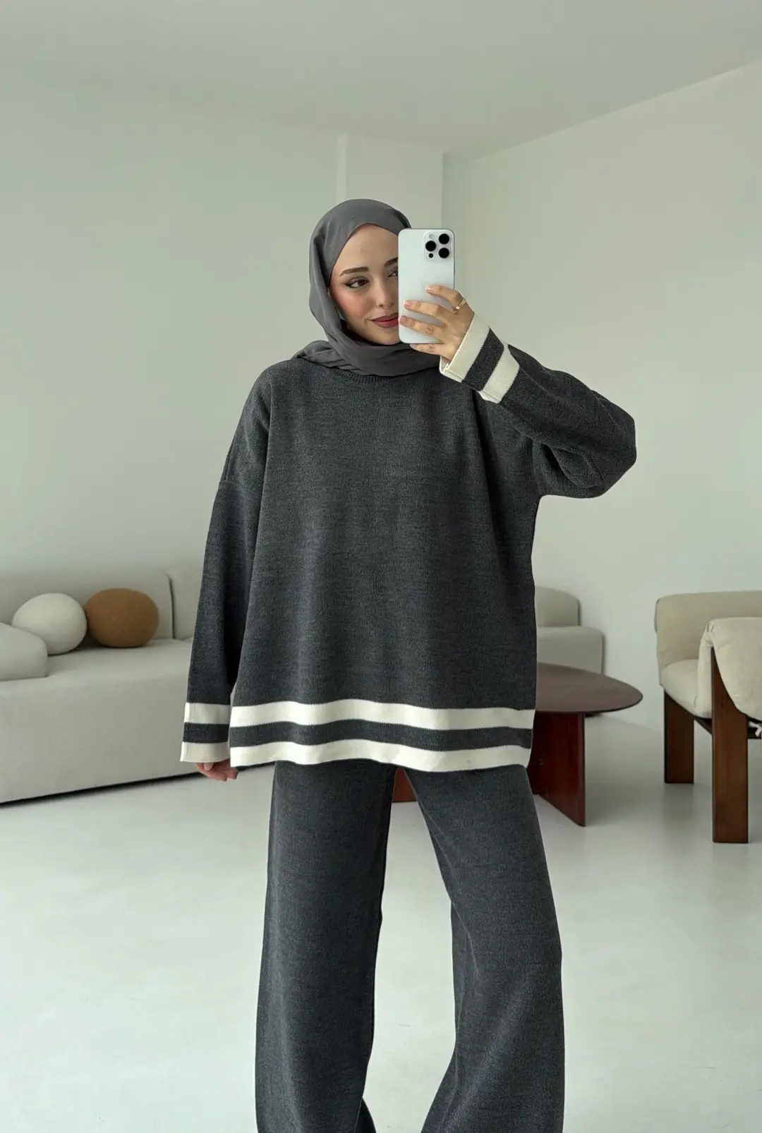 Gri/Ekru Çizgi Triko Takım - Görsel 5