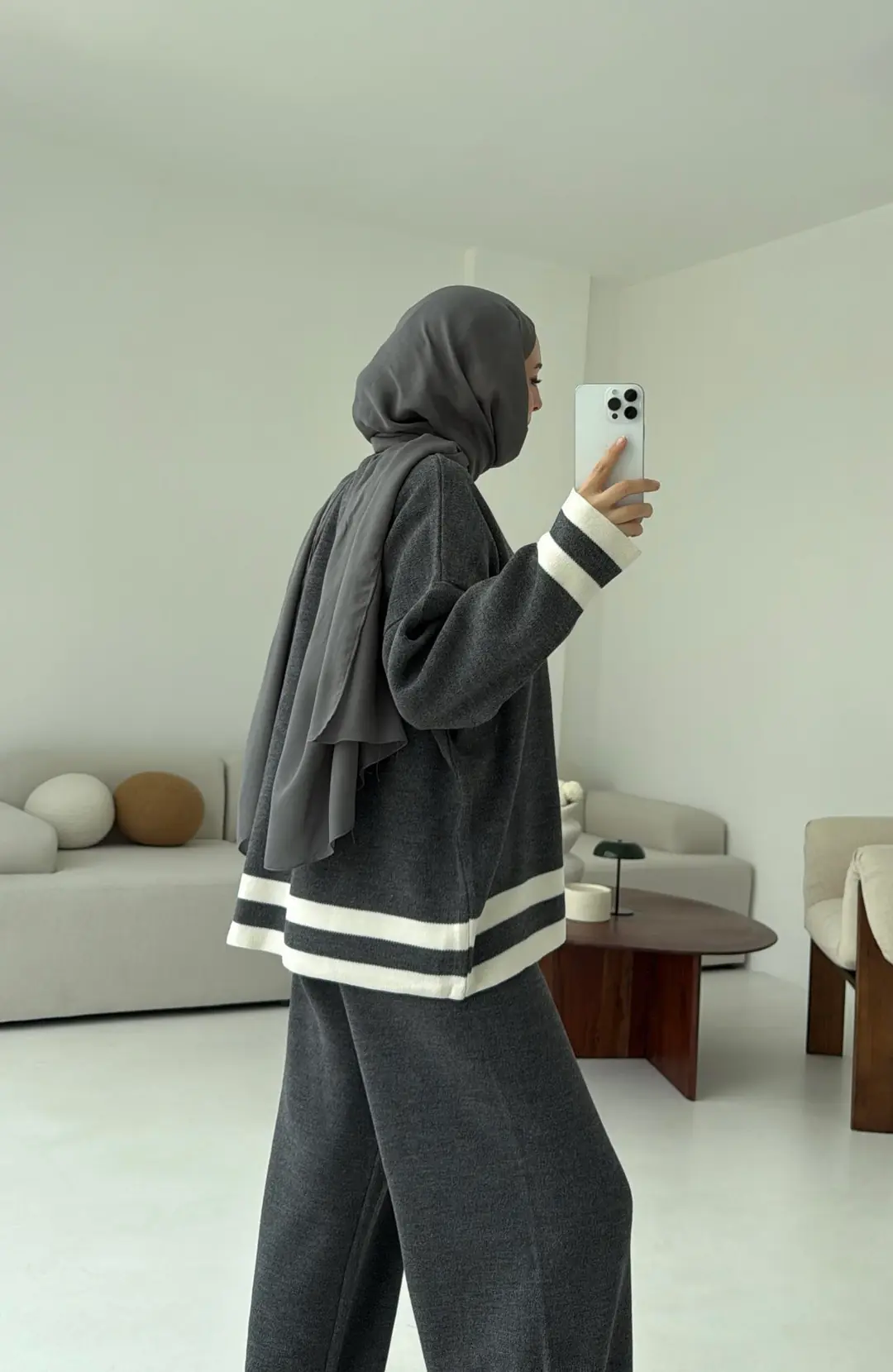 Gri/Ekru Çizgi Triko Takım - Görsel 7