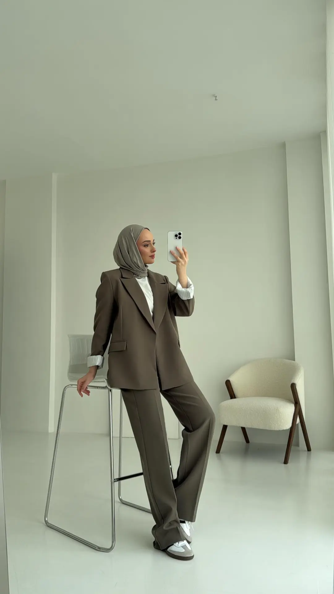 Haki Ceketli Takım - Görsel 3