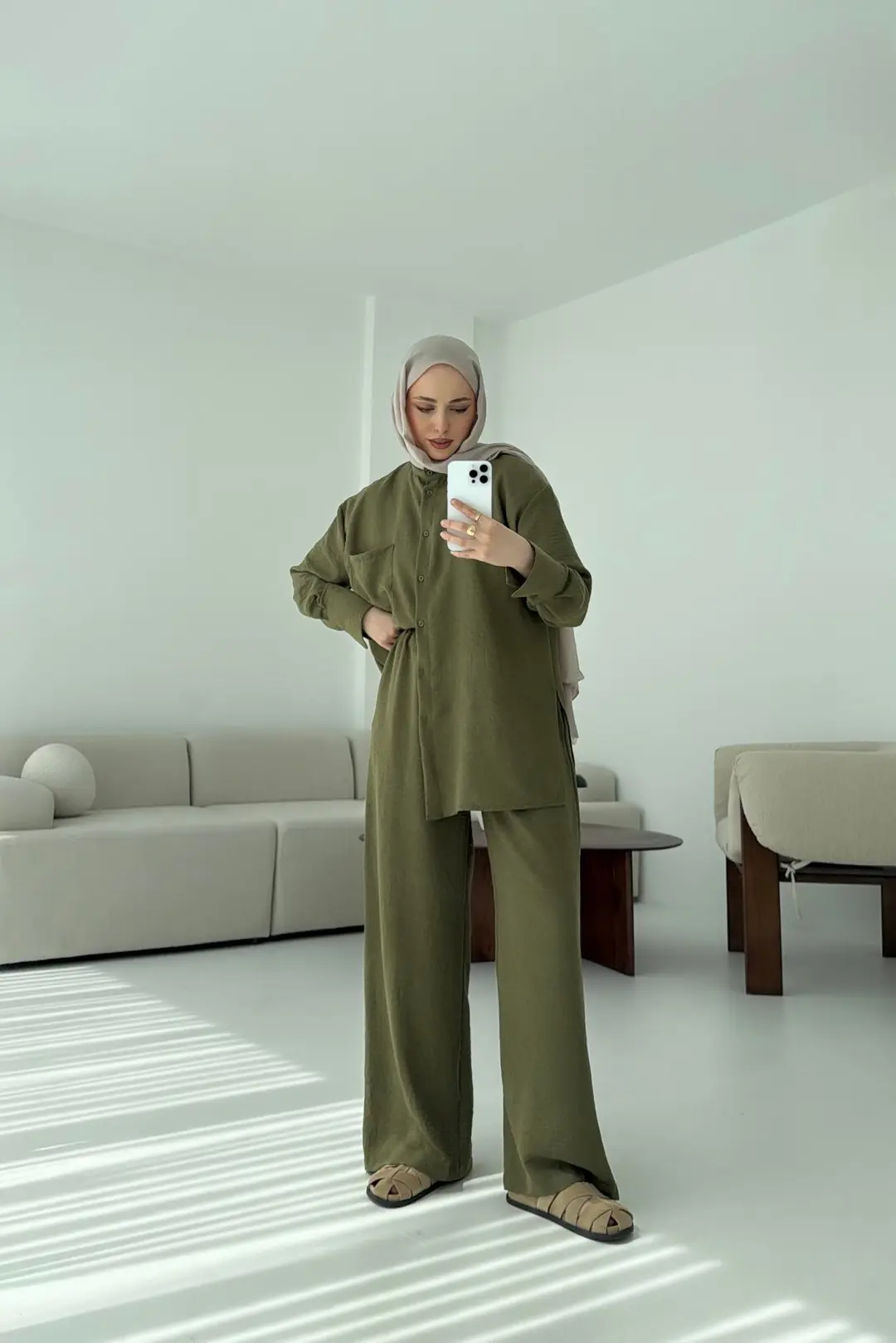 Hakim Yaka Gömlekli Takım Yeşil