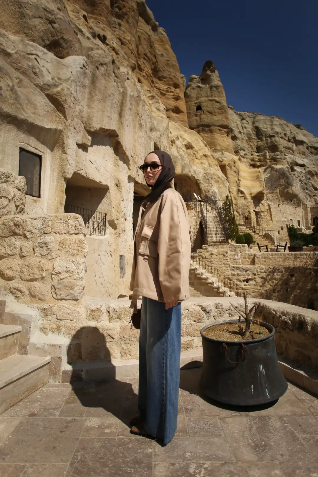 Kadife Yaka Gabardin Ceket Bej - Görsel 5