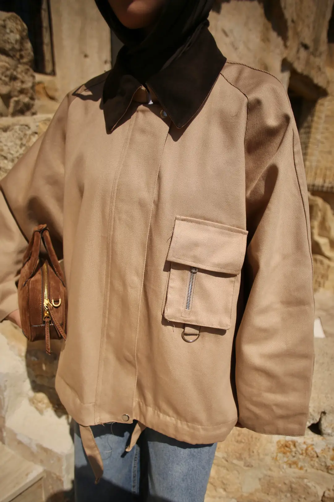 Kadife Yaka Gabardin Ceket Bej - Görsel 6