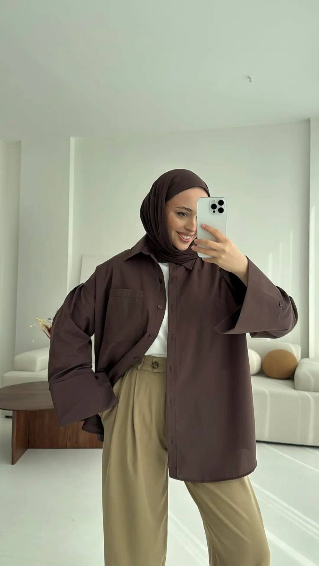 Kalın Manşetli Oversize Kahve Gömlek - Görsel 5