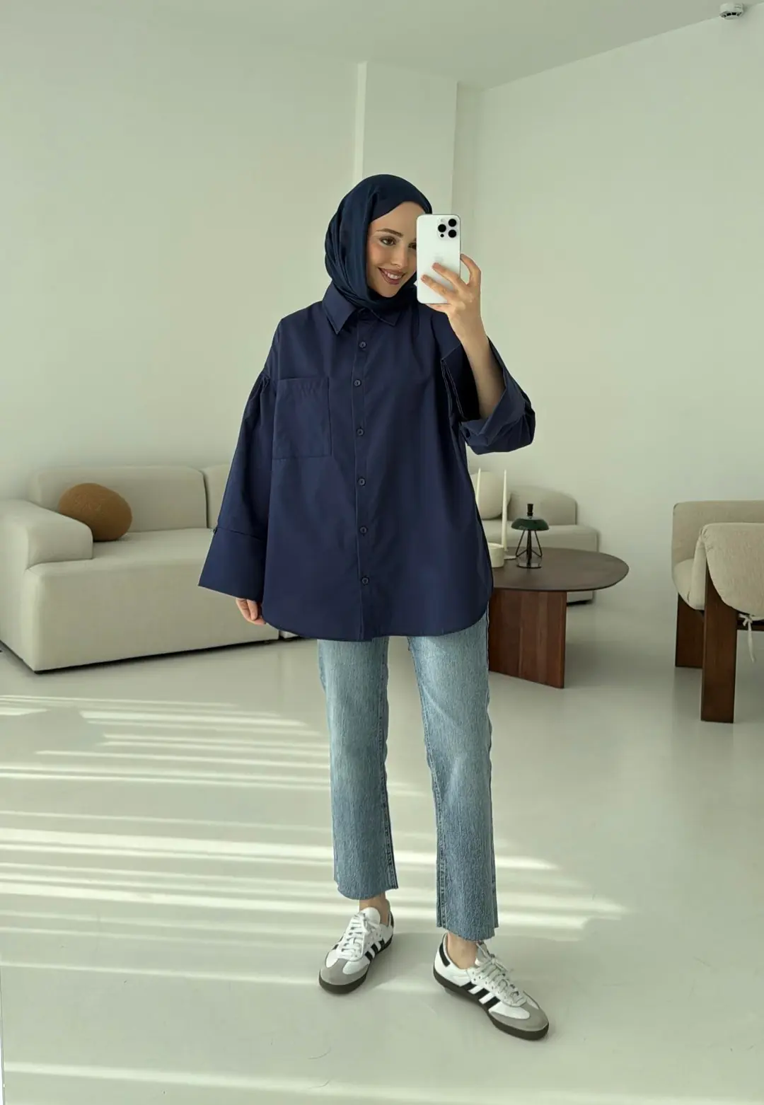 Kalın Manşetli Oversize Lacivert Gömlek - Görsel 4