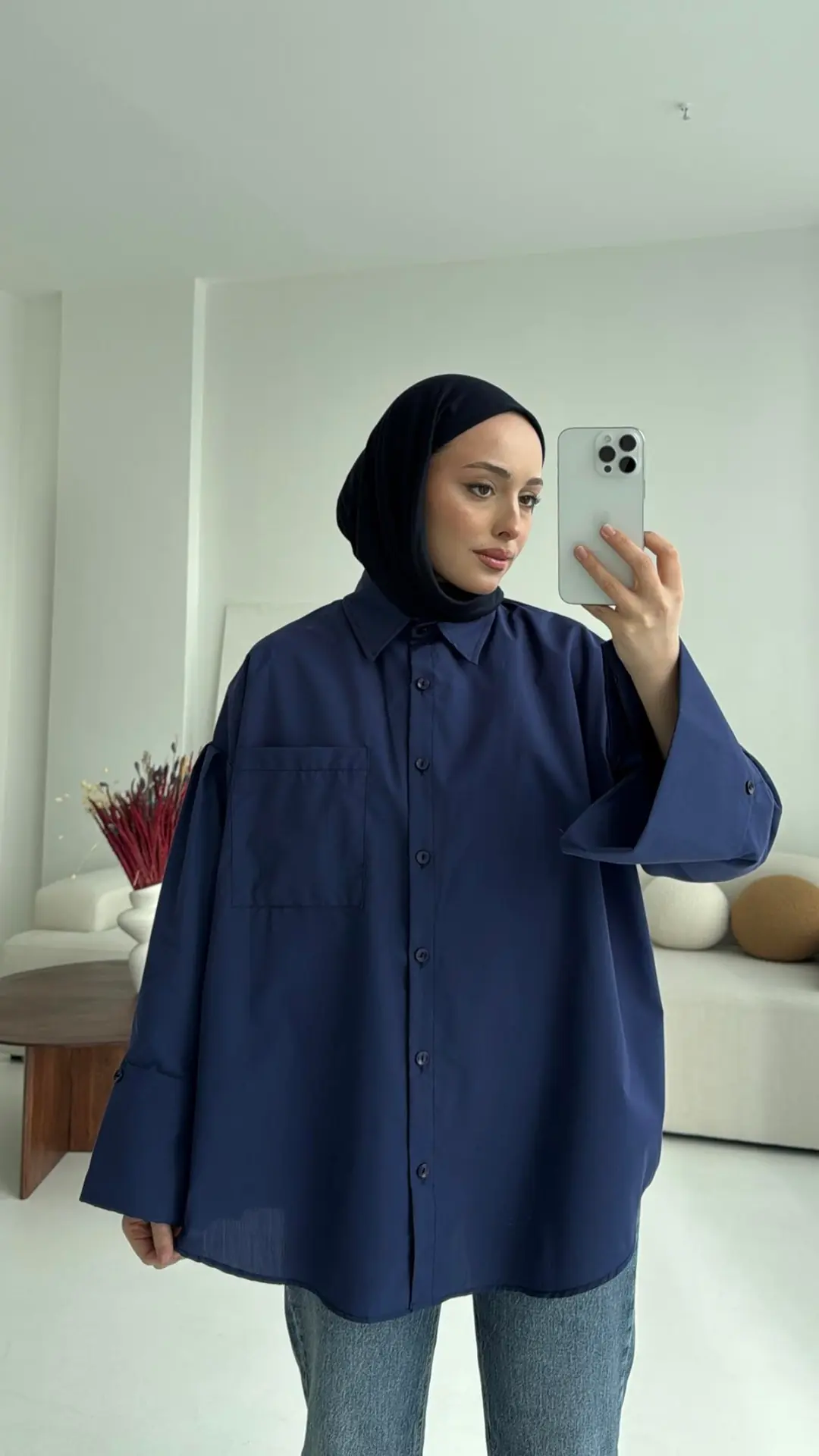 Kalın Manşetli Oversize Lacivert Gömlek