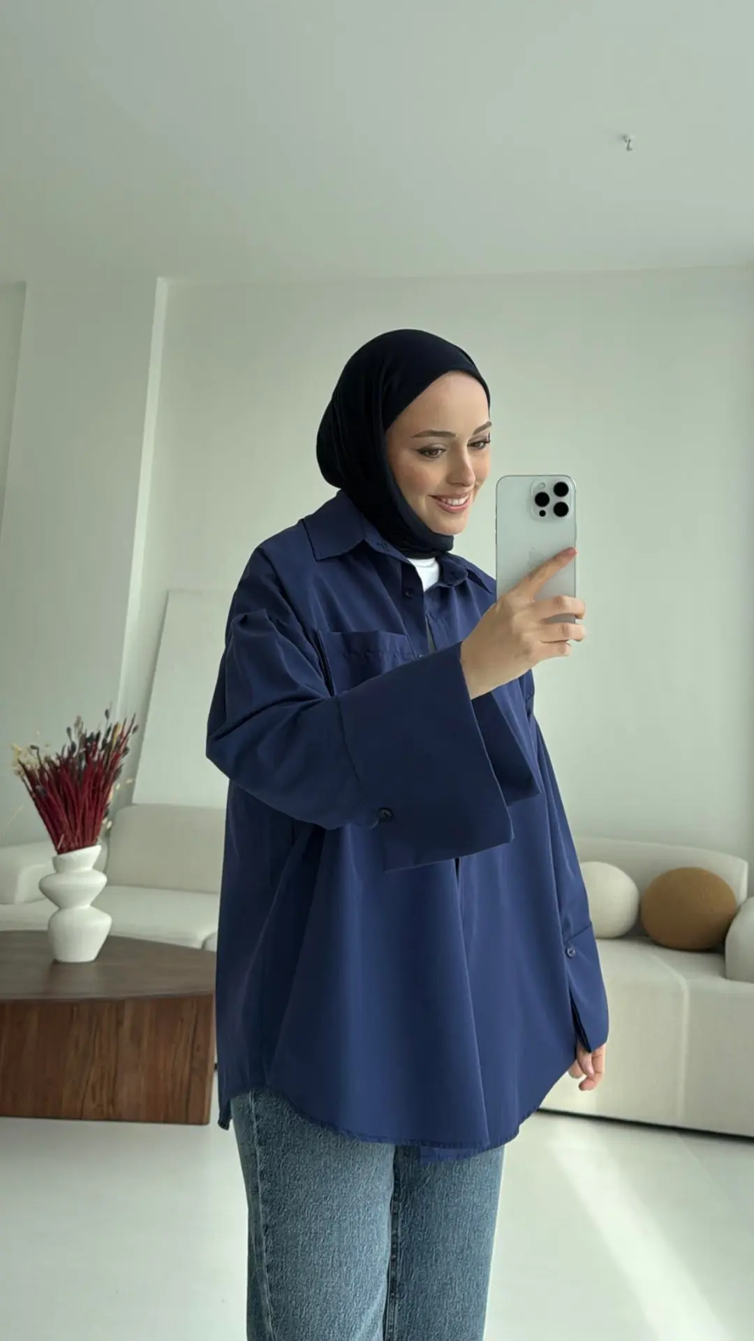 Kalın Manşetli Oversize Lacivert Gömlek - Görsel 4