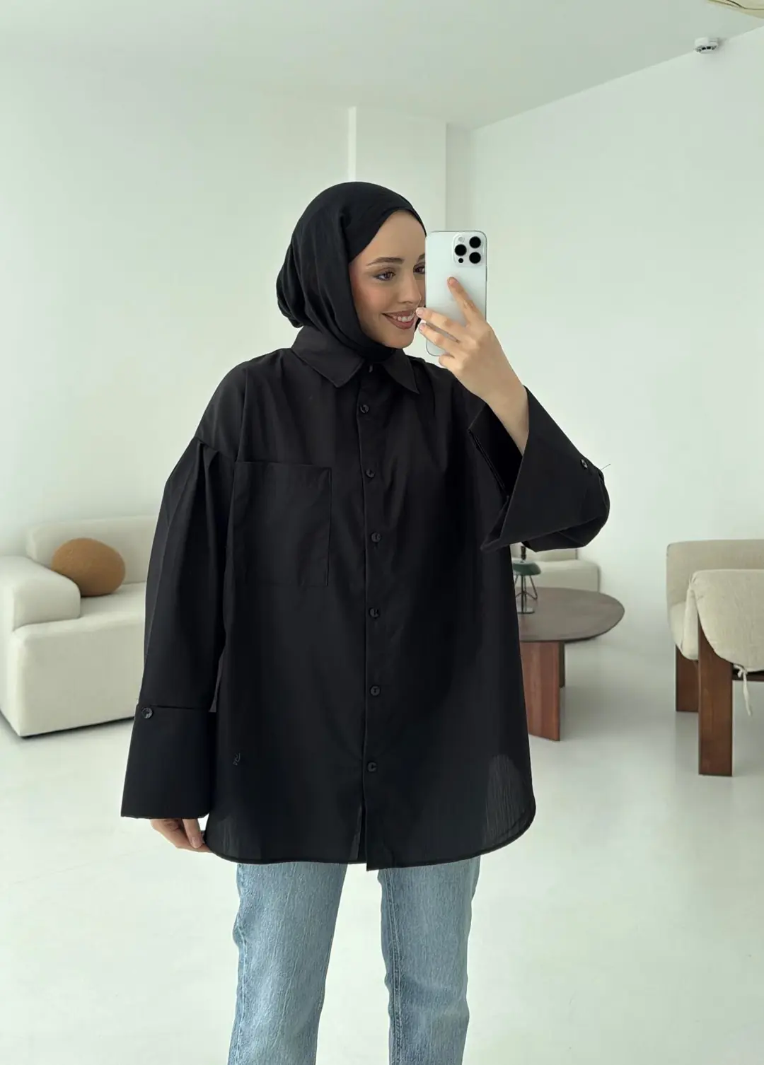 Kalın Manşetli Oversize Siyah Gömlek - Görsel 3