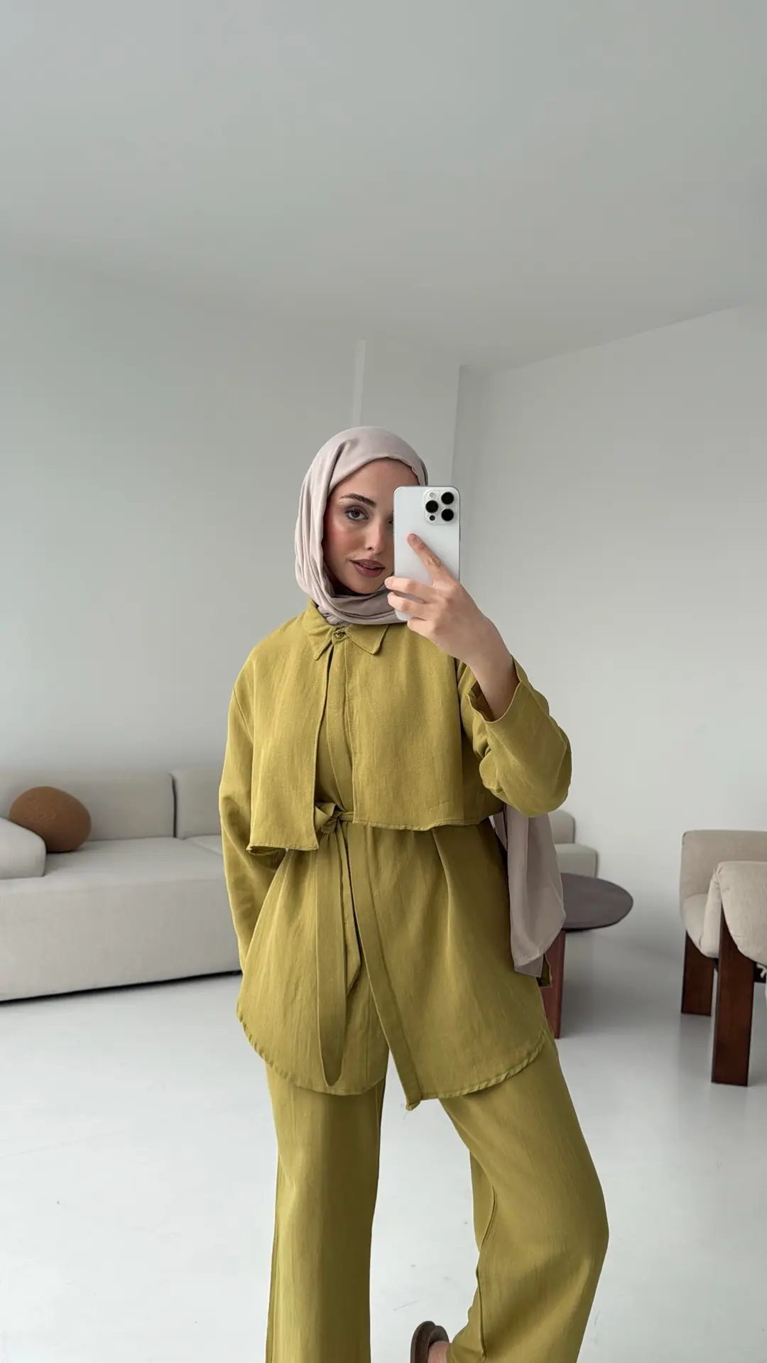 Keten Pelerinli Takım Olive - Görsel 2