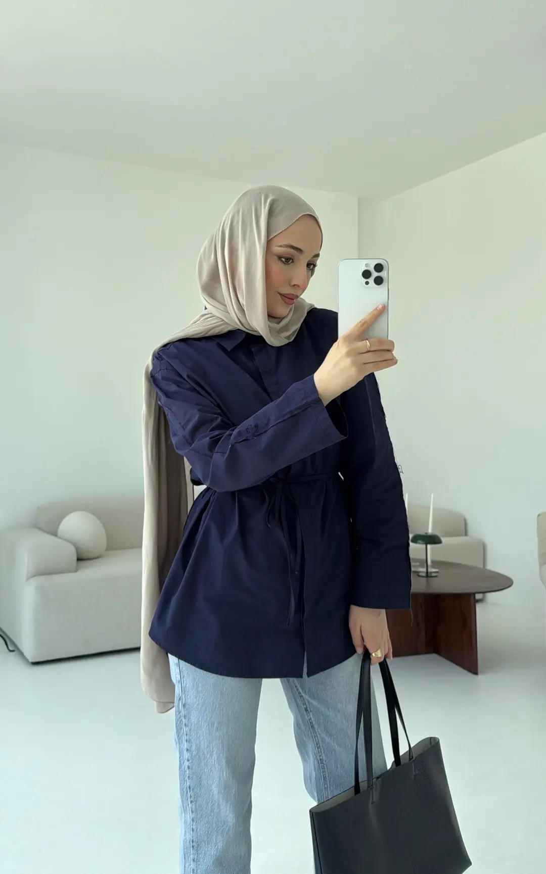 Kolları Pis Dikiş Kemerli Gömlek Lacivert - Görsel 3