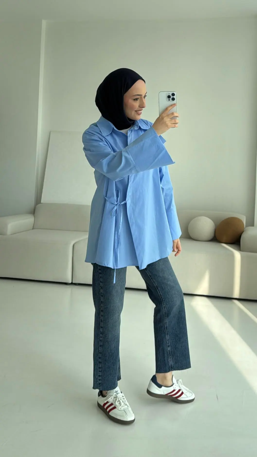 Kolları Yırtmaç Detay Yandan Bağlamalı Gömlek Mavi - Görsel 3