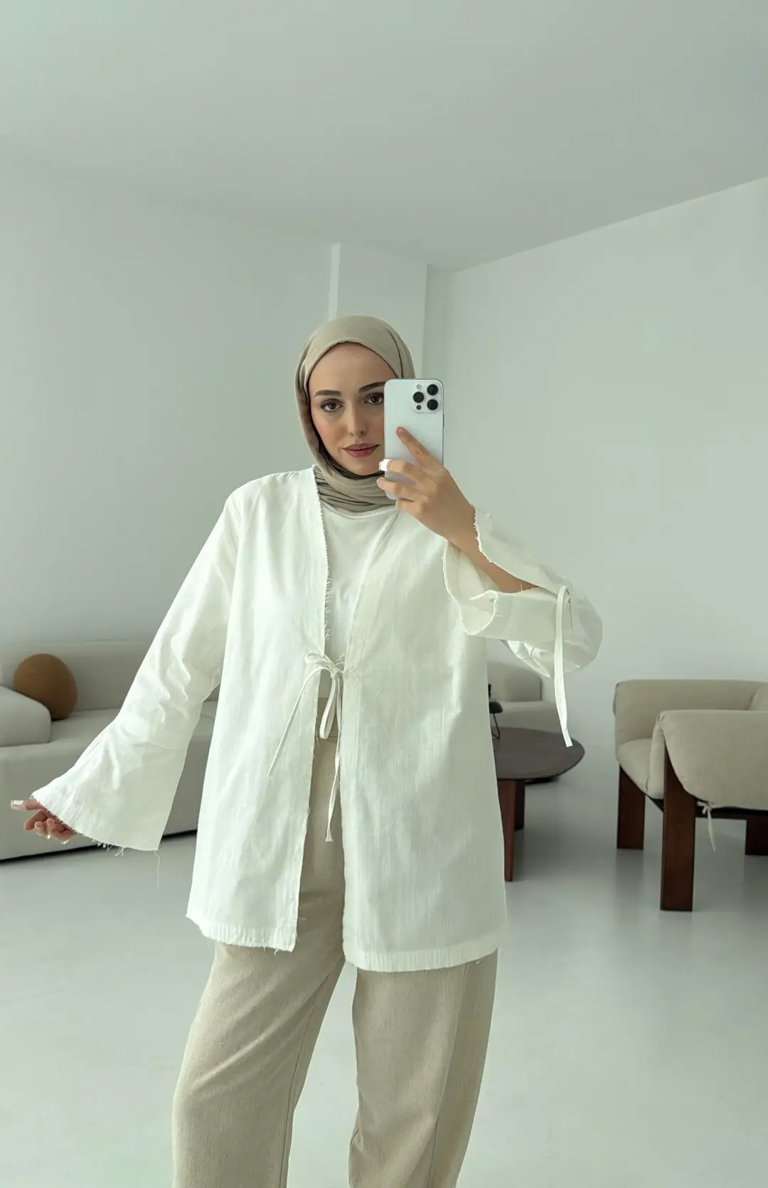 Kolu Yırtmaç Detay Kimono Beyaz - Görsel 2