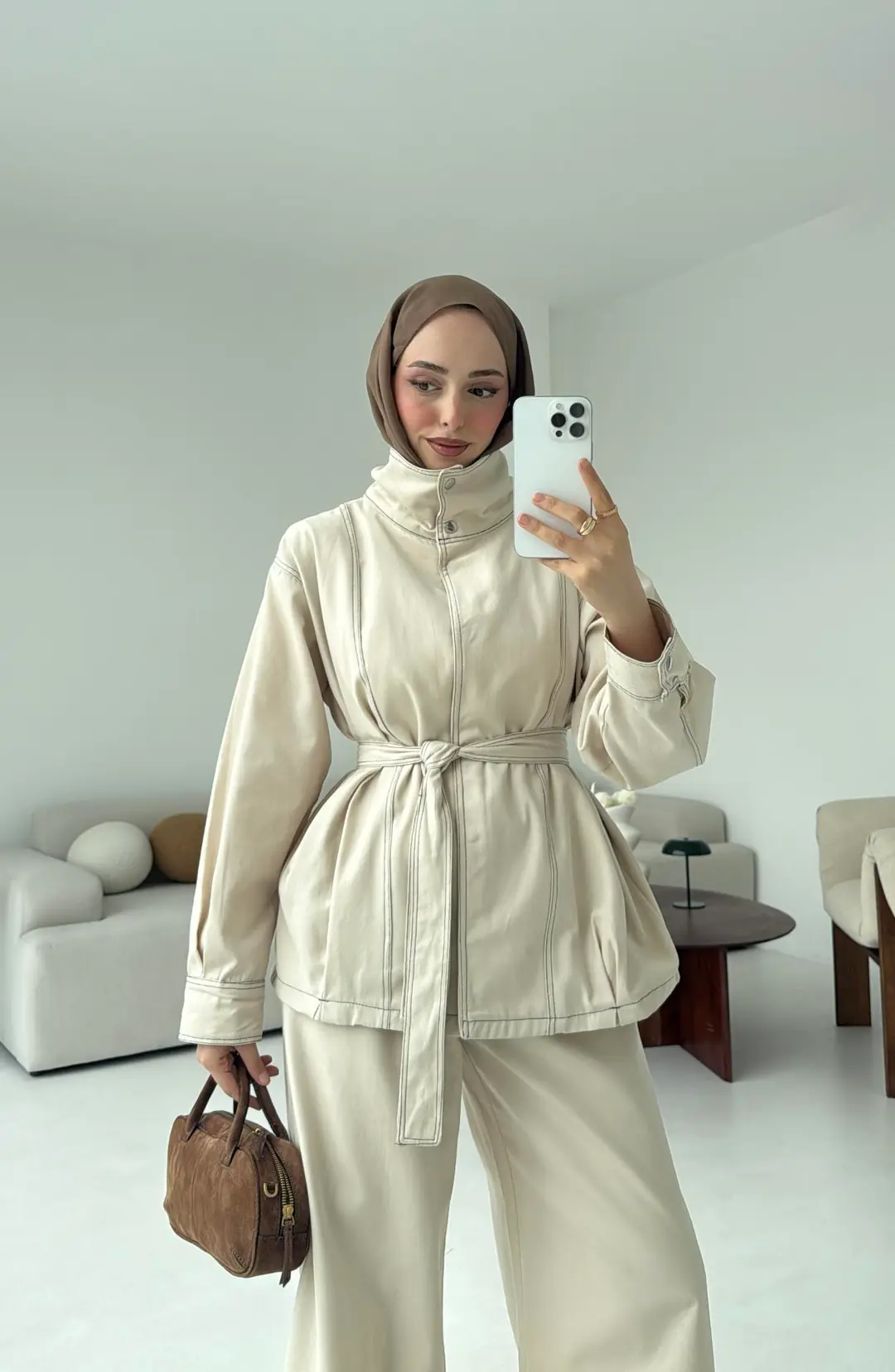 Kontrast Dikişli Gabardin Takım Bej