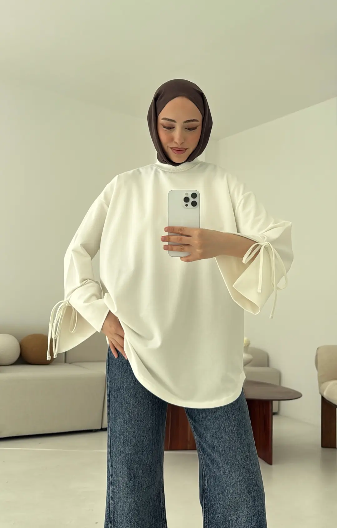 Manşeti Yırtmaçlı Sweat Ekru - Görsel 8