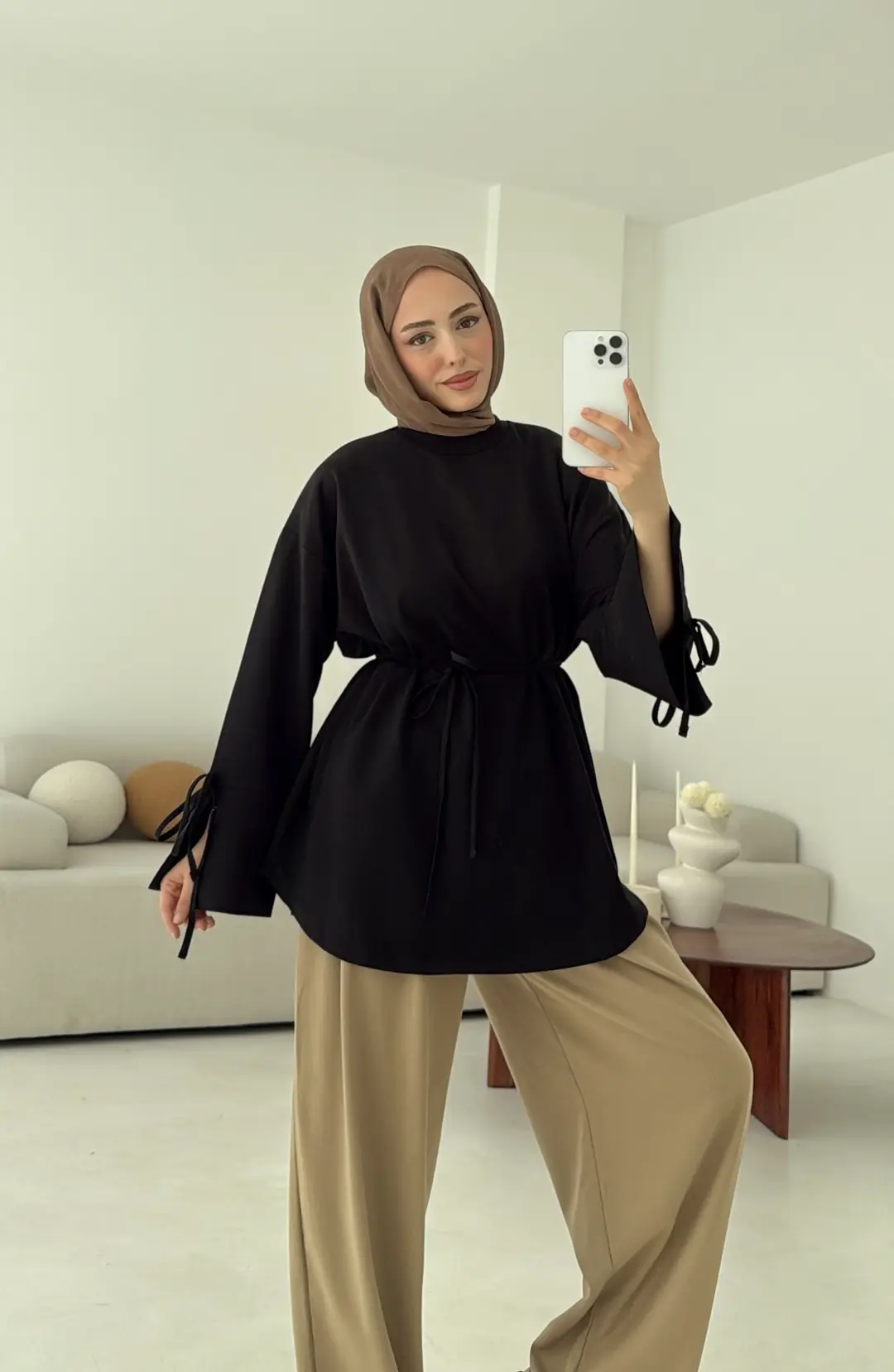 Manşeti Yırtmaçlı Sweat Siyah