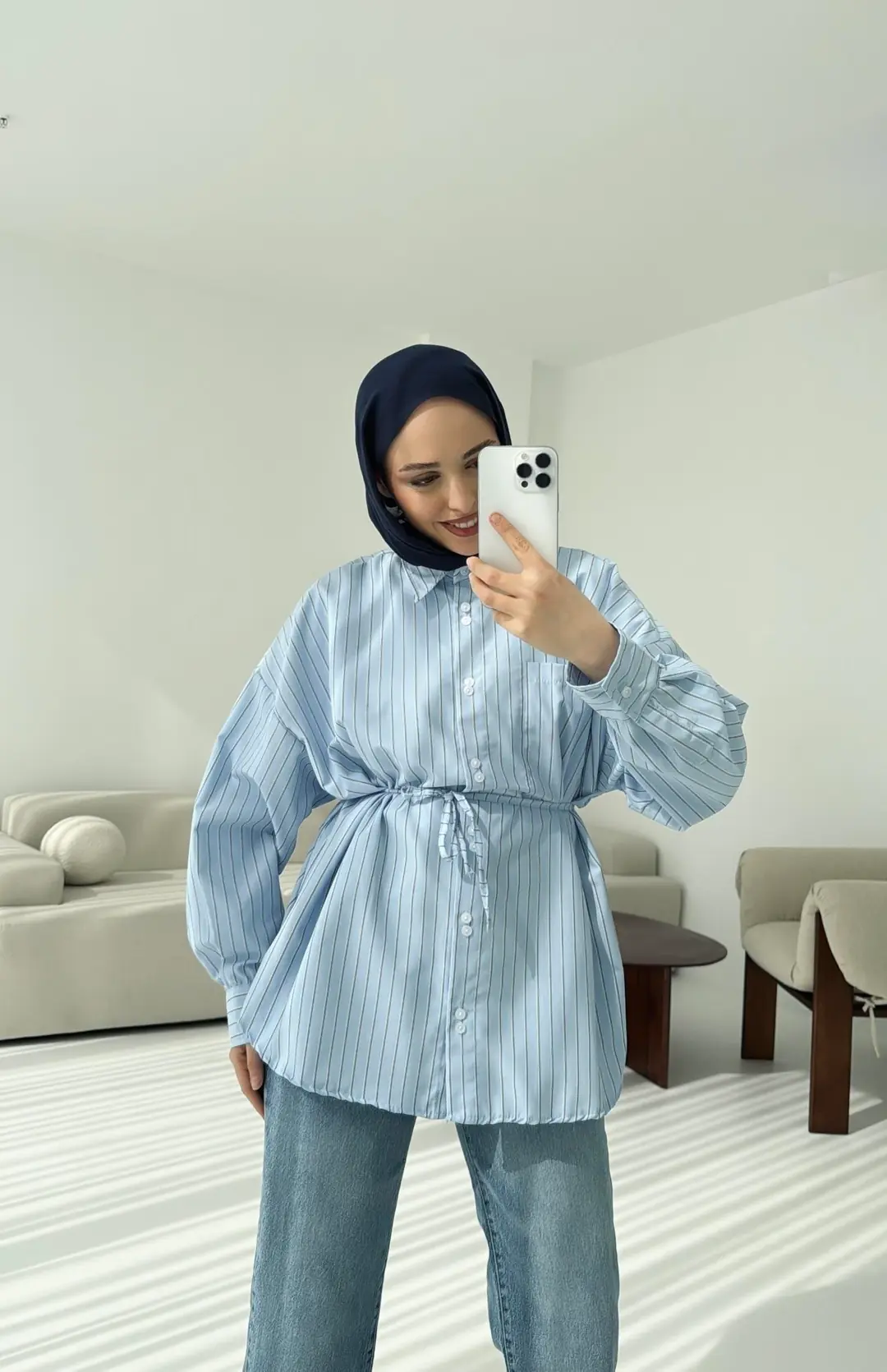 Mavi Çizgili Bağlamalı Gömlek - Görsel 2