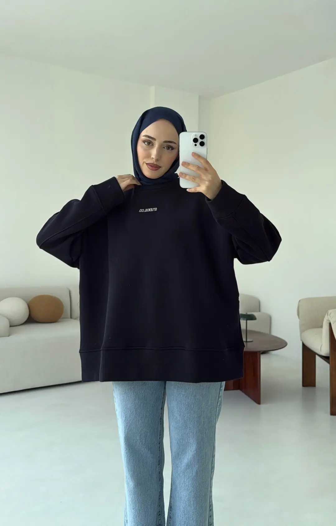 Minimal Baskılı Oversize Sweat Lacivert