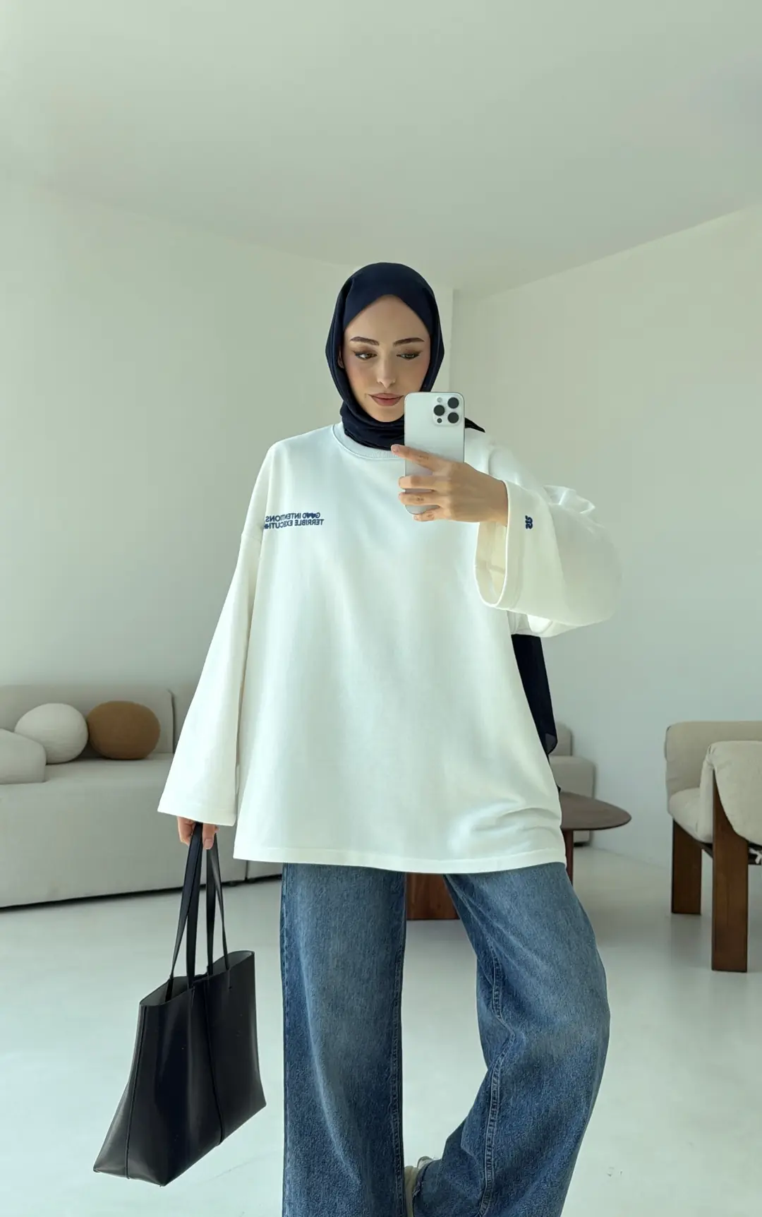 Nakışlı Oversize Sweatshirt Beyaz - Görsel 10