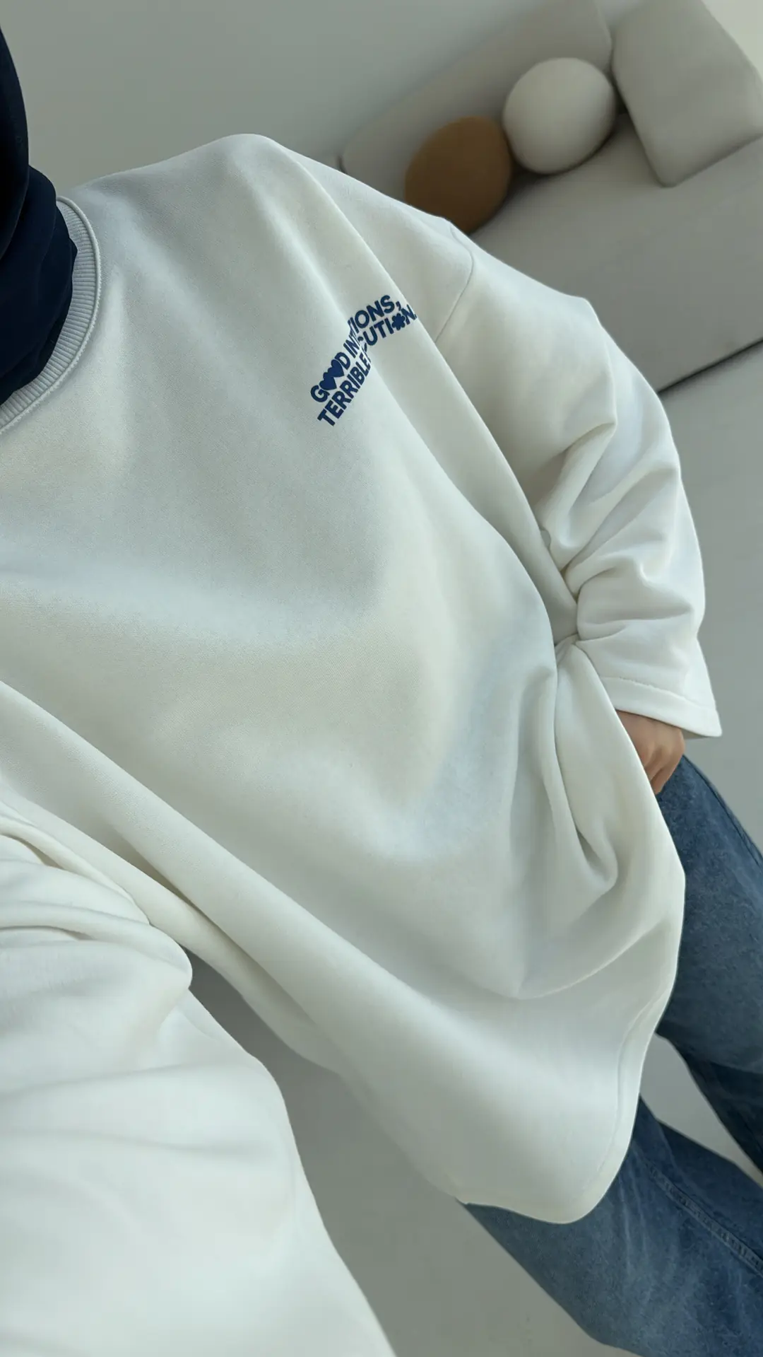 Nakışlı Oversize Sweatshirt Beyaz - Görsel 3