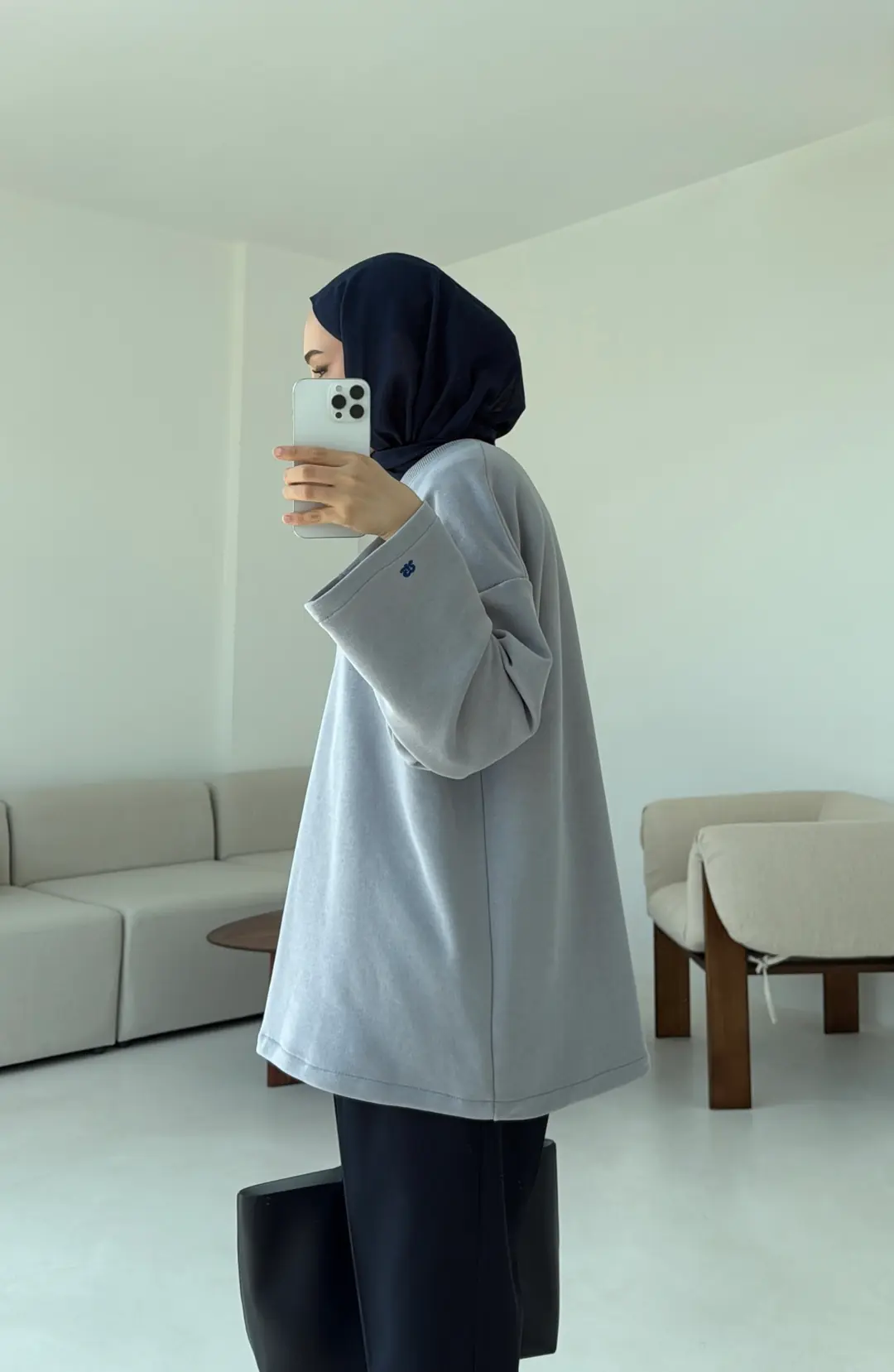 Nakışlı Oversize Sweatshirt Gri - Görsel 2